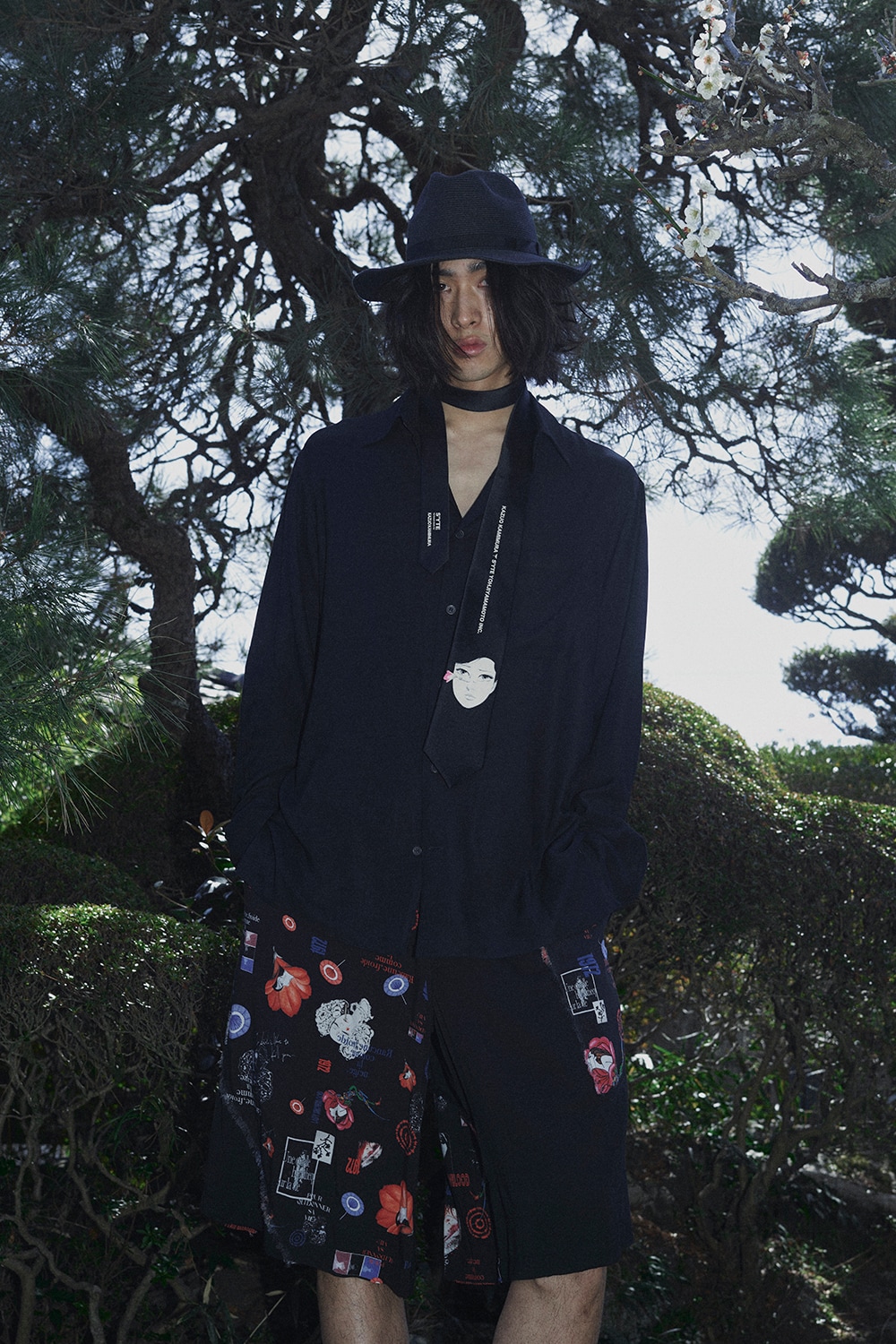 【3/19 12:00 Release】S'YTE X KAZUO KAMIMURA-ICONIC CHARACTER ALL-OVER PRINT SHORT PANTS