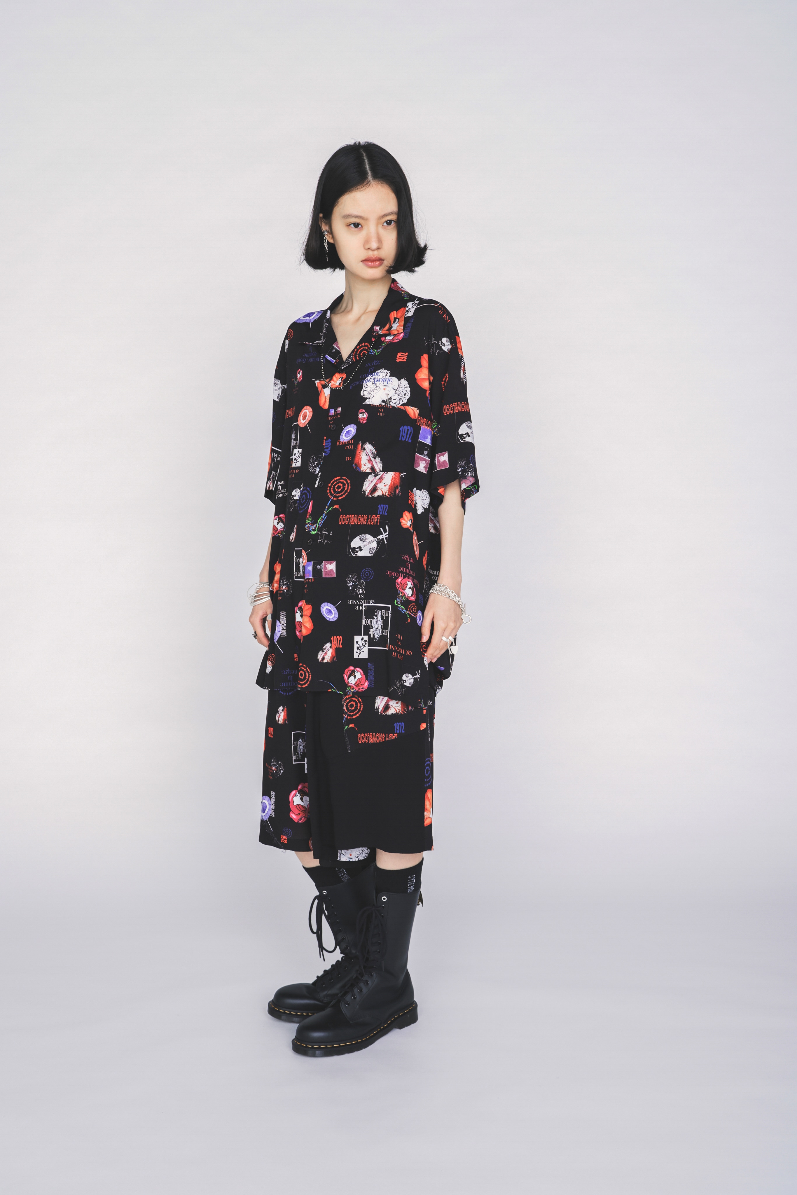 【3/19 12:00 Release】S'YTE X KAZUO KAMIMURA-ICONIC CHARACTER ALL-OVER PRINT SHORT PANTS