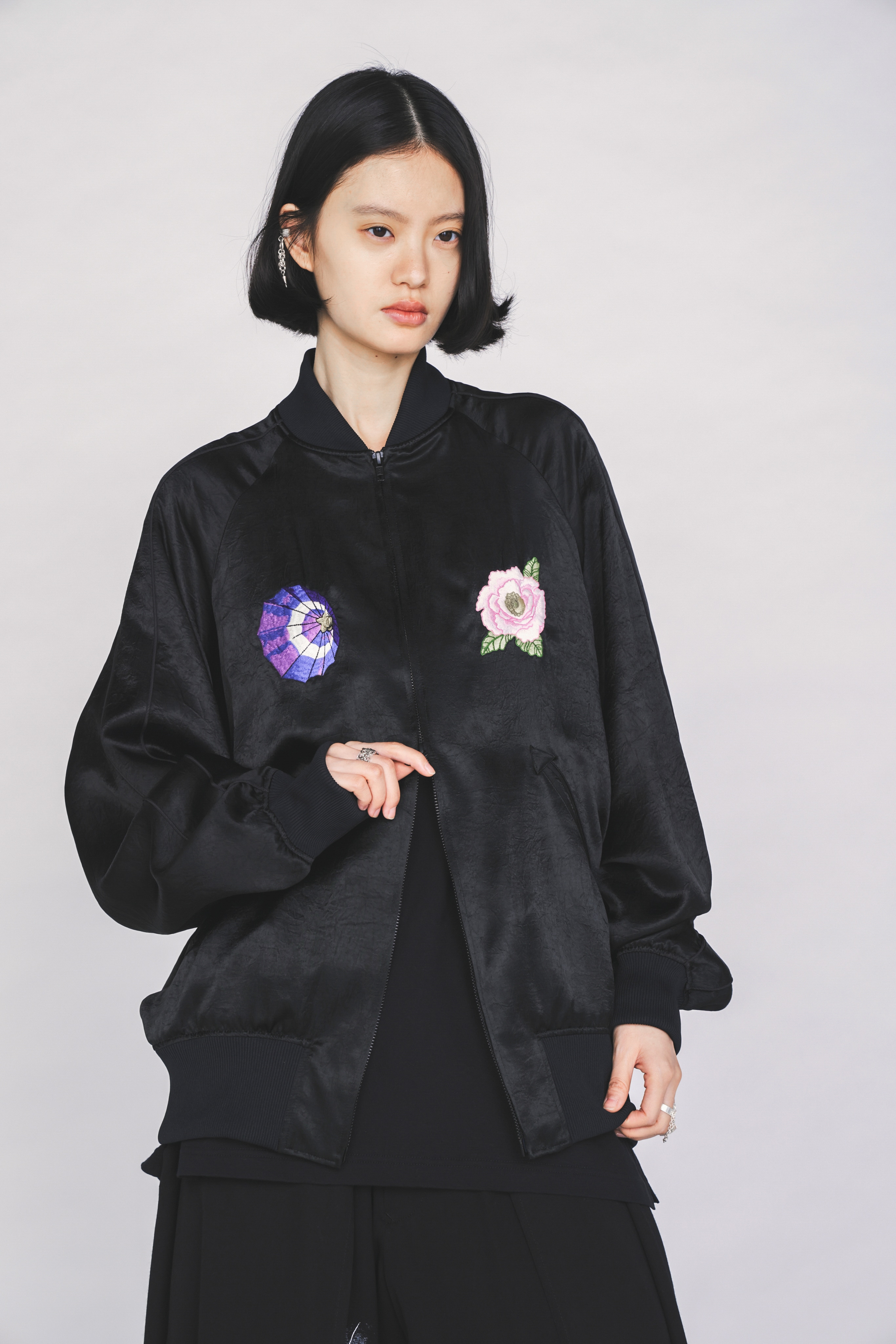 【3/19 12:00 Release】S'YTE X KAZUO KAMIMURA-LADY SNOWBLOOD EMBROIDERED BOMBER JACKET