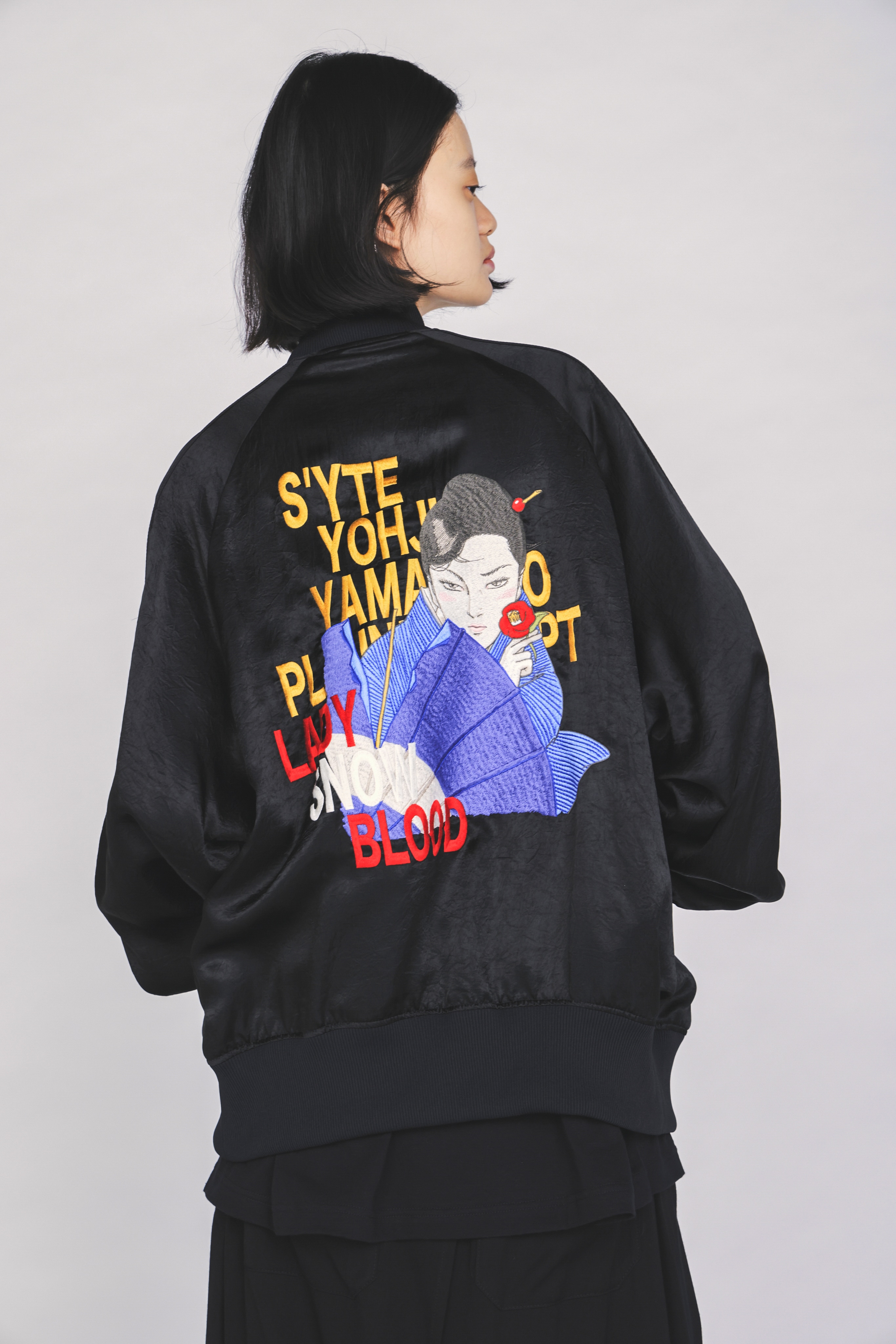 【3/19 12:00 Release】S'YTE X KAZUO KAMIMURA-LADY SNOWBLOOD EMBROIDERED BOMBER JACKET