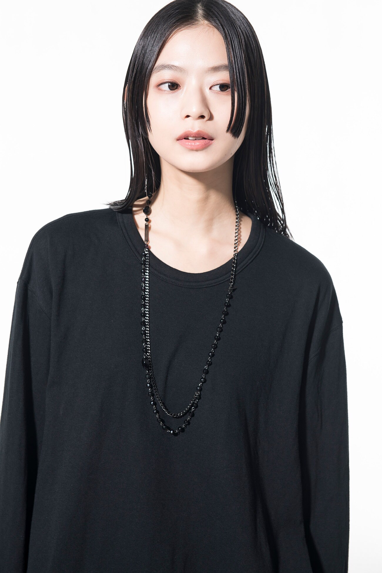 ONYX LONG CHAIN NECK LACE(FREE SIZE Black): S'YTE｜THE SHOP YOHJI