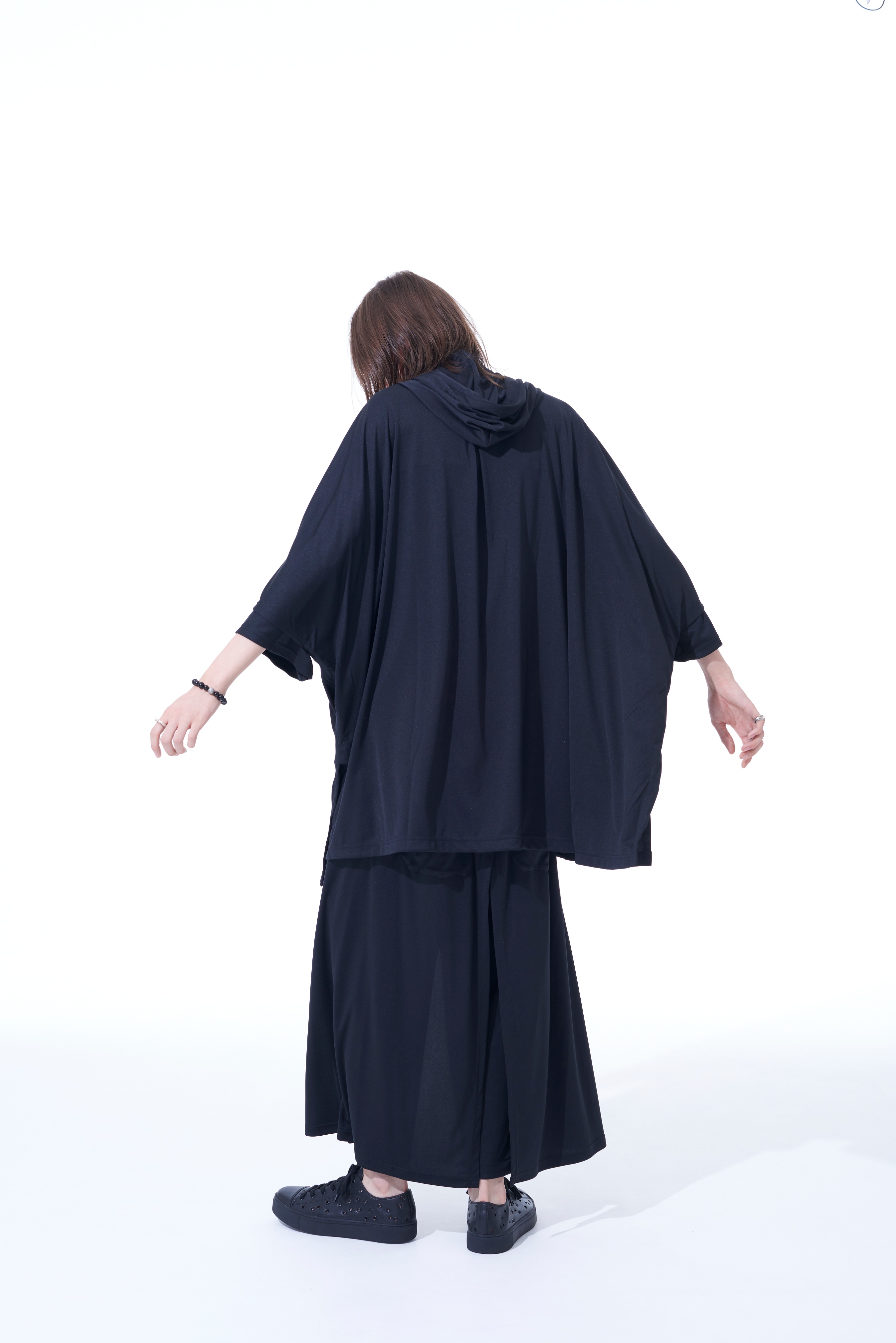 HIGH-GAUGE POLYESTER SMOOTH JERSEY HOODIE PONCHO