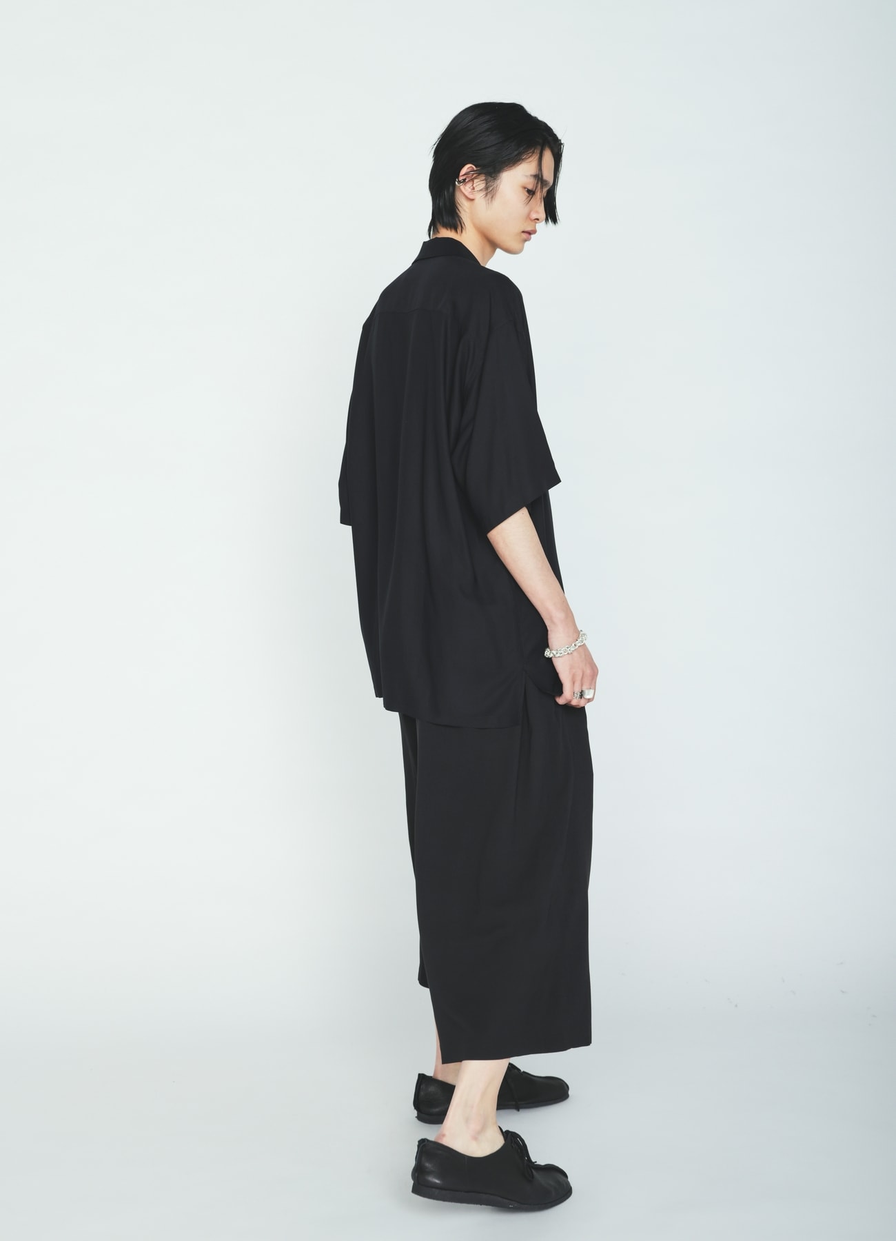RAYON TWILL SHORT-SLEEVE OPEN COLLAR SHIRT
