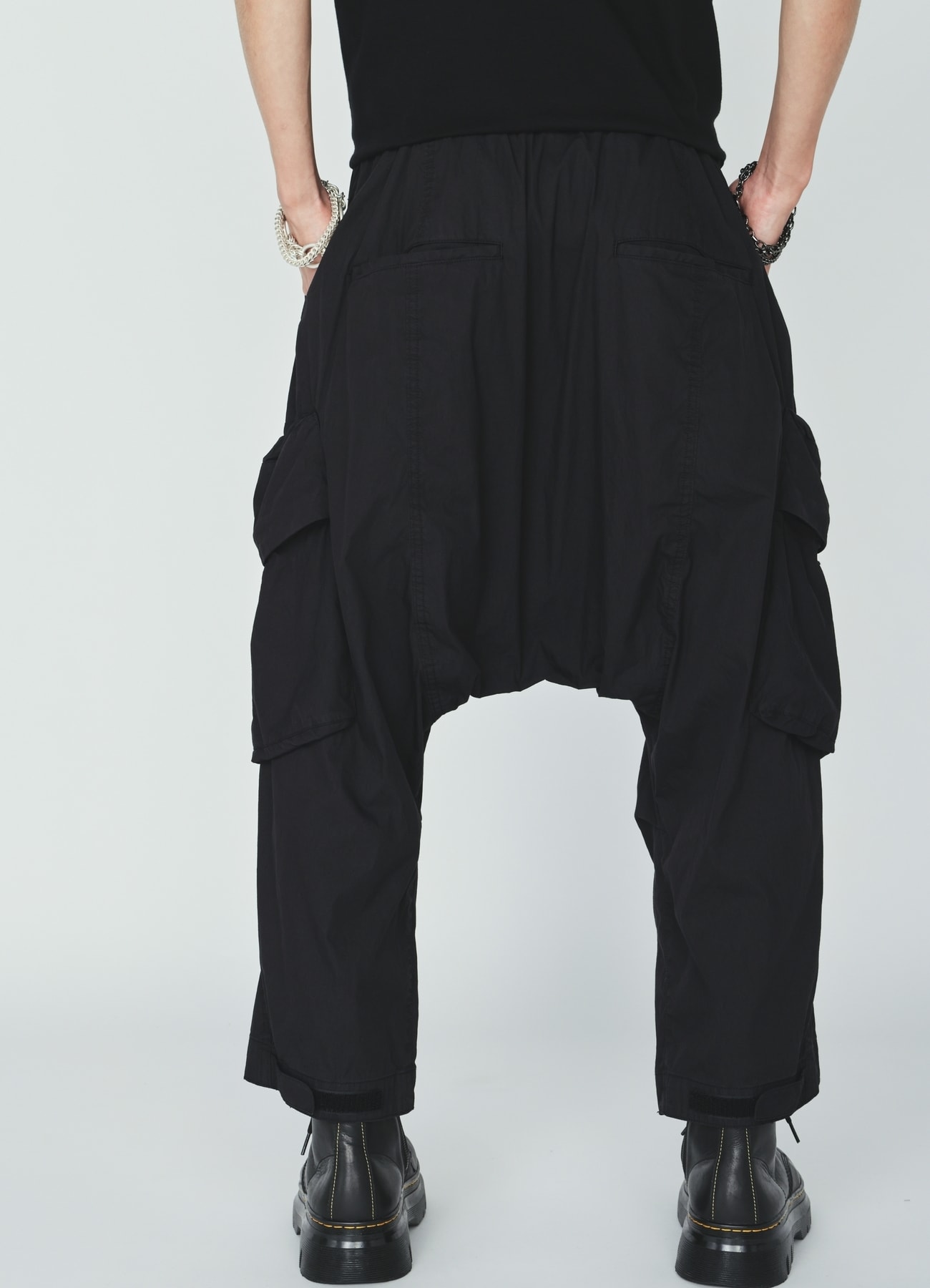 COTTON/NYLON WEATHER CLOTH SAROUEL PANTS WITH GUSSETED POCKETS