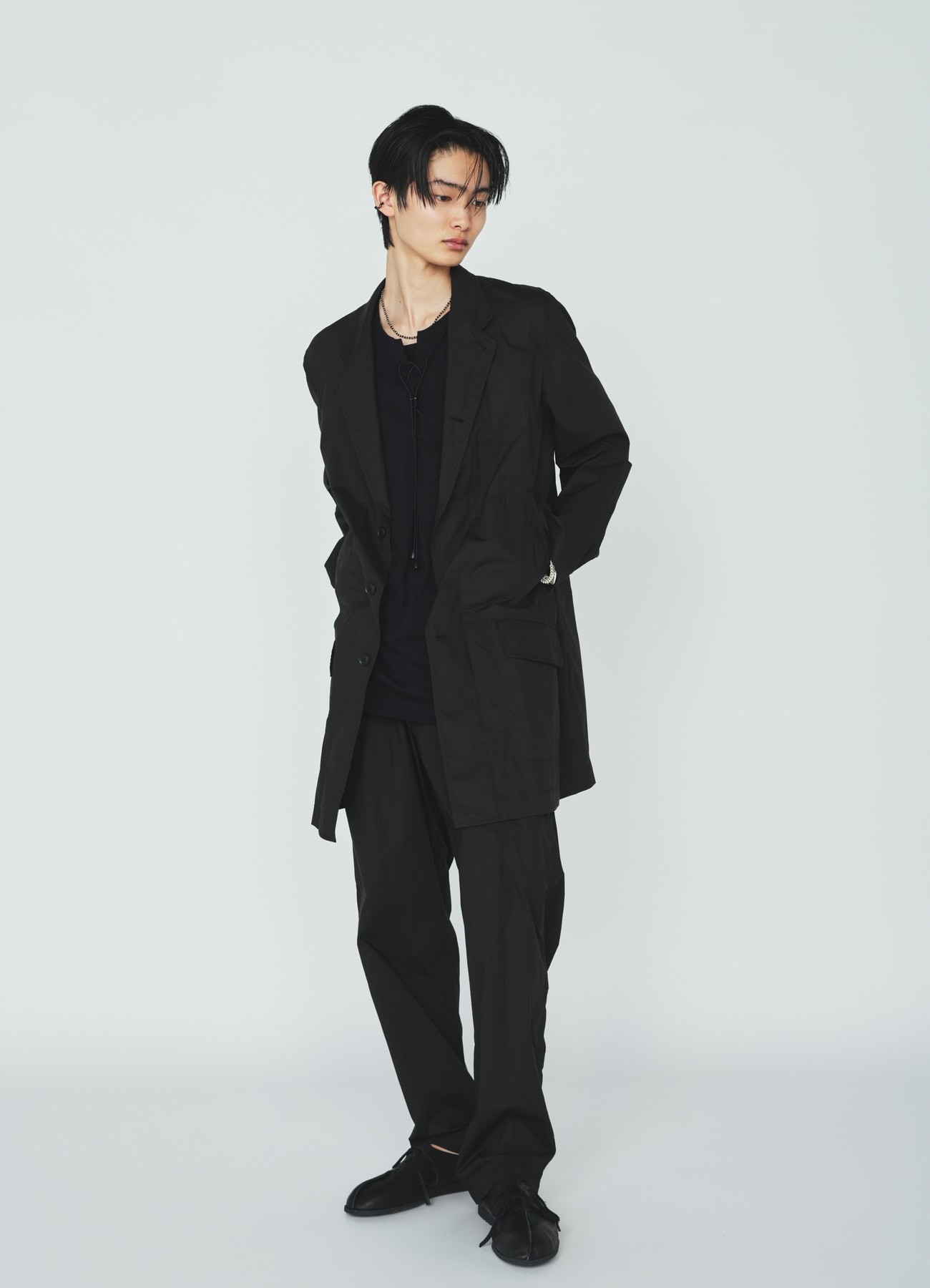 COTTON TYPEWRITER SIDE-POCKET TAPERED PANTS