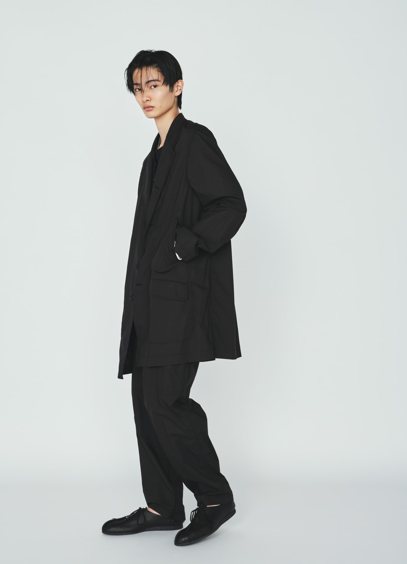 COTTON TYPEWRITER SIDE-POCKET TAPERED PANTS