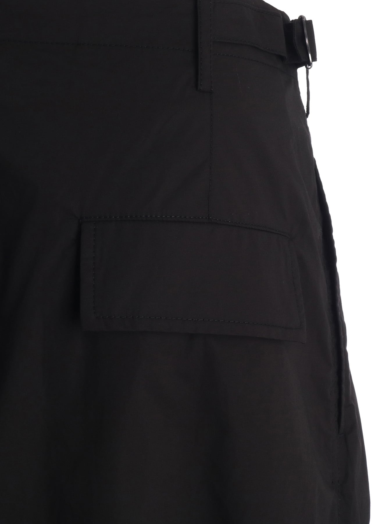 COTTON TYPEWRITER 2-TUCK SHORT PANTS
