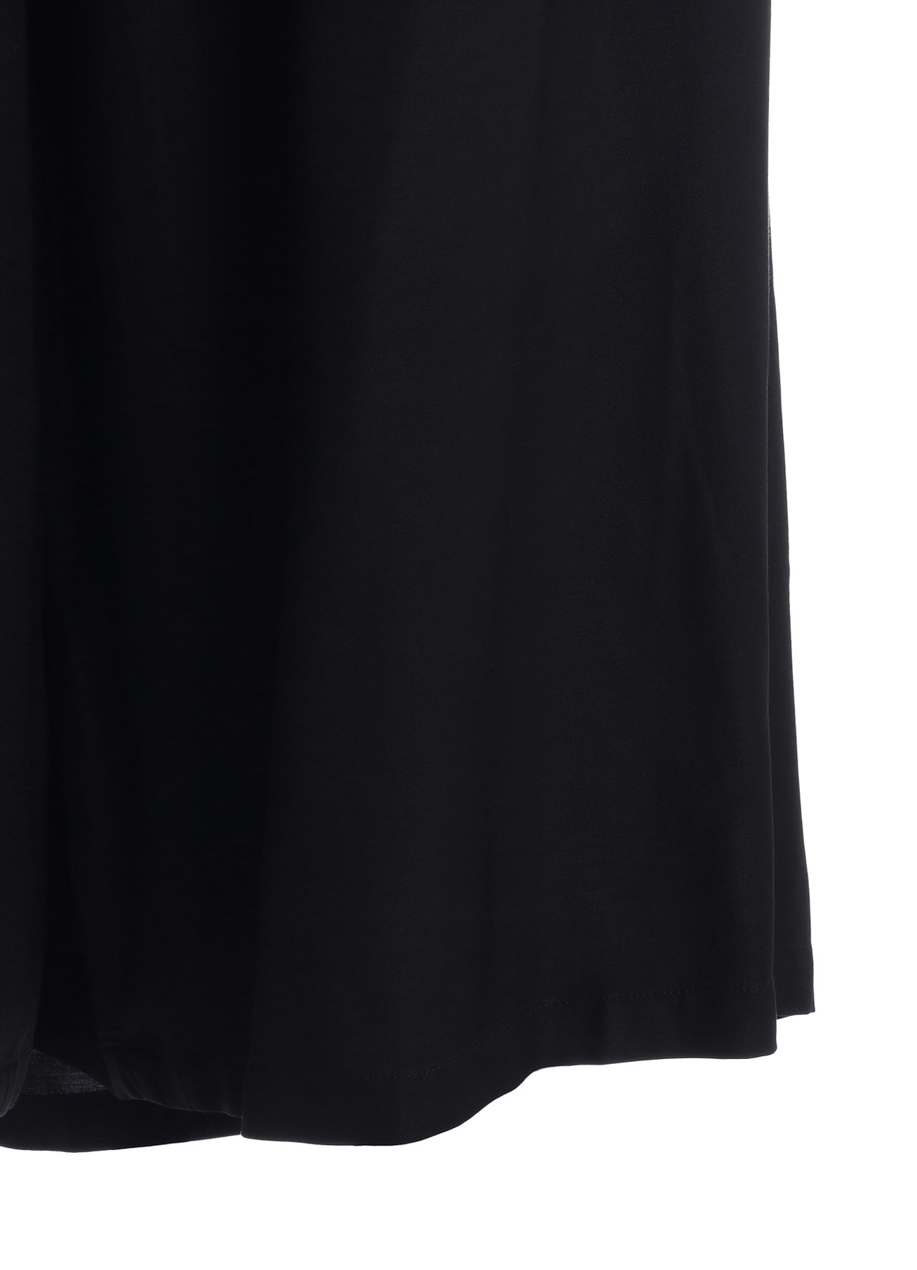 RAYON TWILL STRAPPED HALF-WRAPPED SHORTS