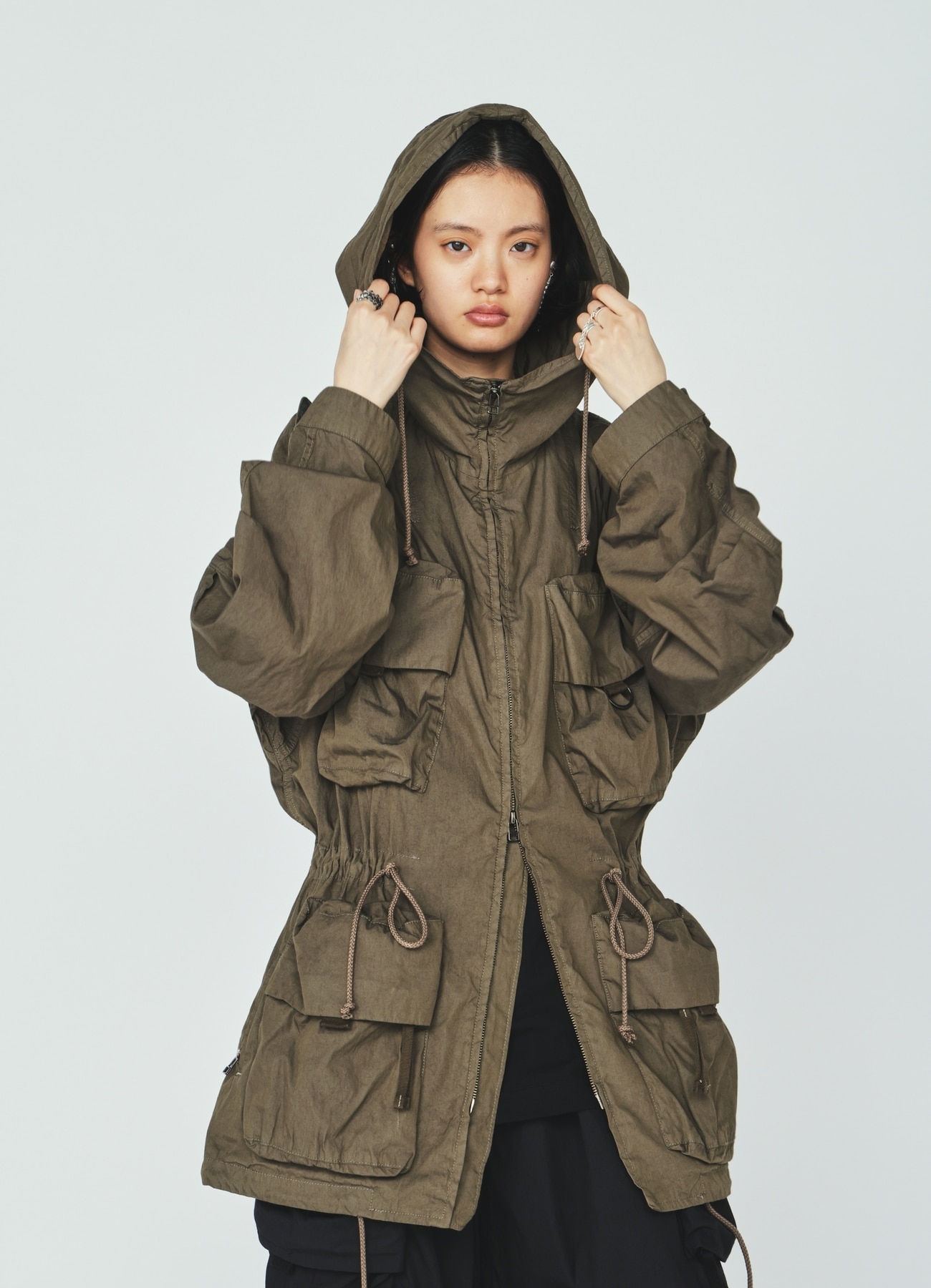 COTTON/NYLON WEATHER CLOTH 6-POCKET MOUNTAIN PARKA
