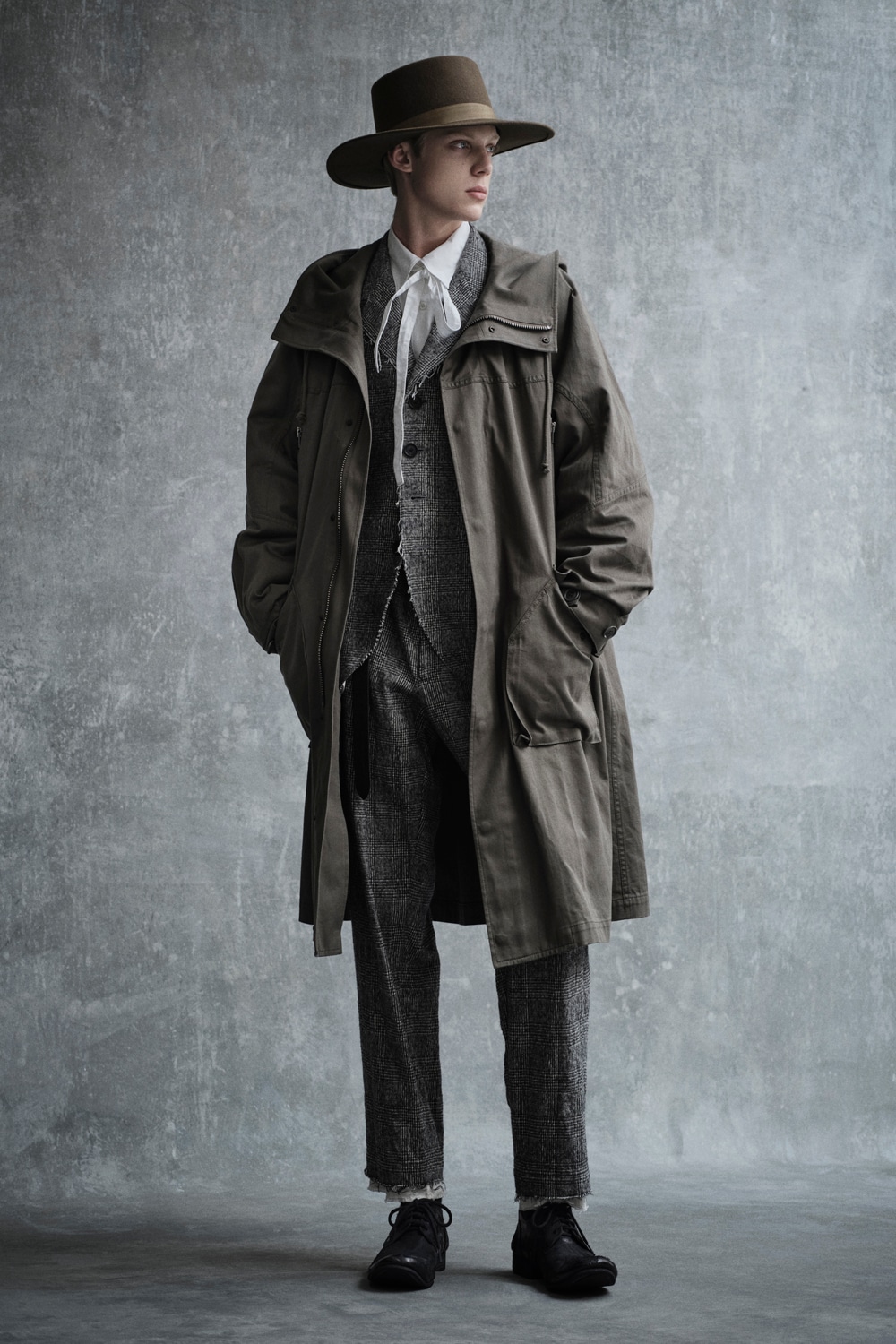 COTTON TWILL HOODED COAT WITH PADDED LINER