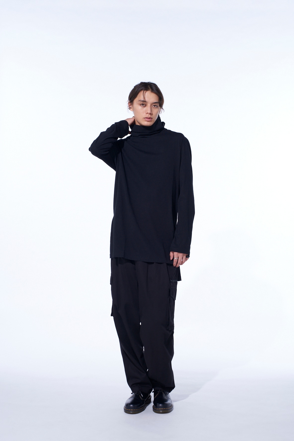COTTON TWILL KNEE TUCK CARGO PANTS