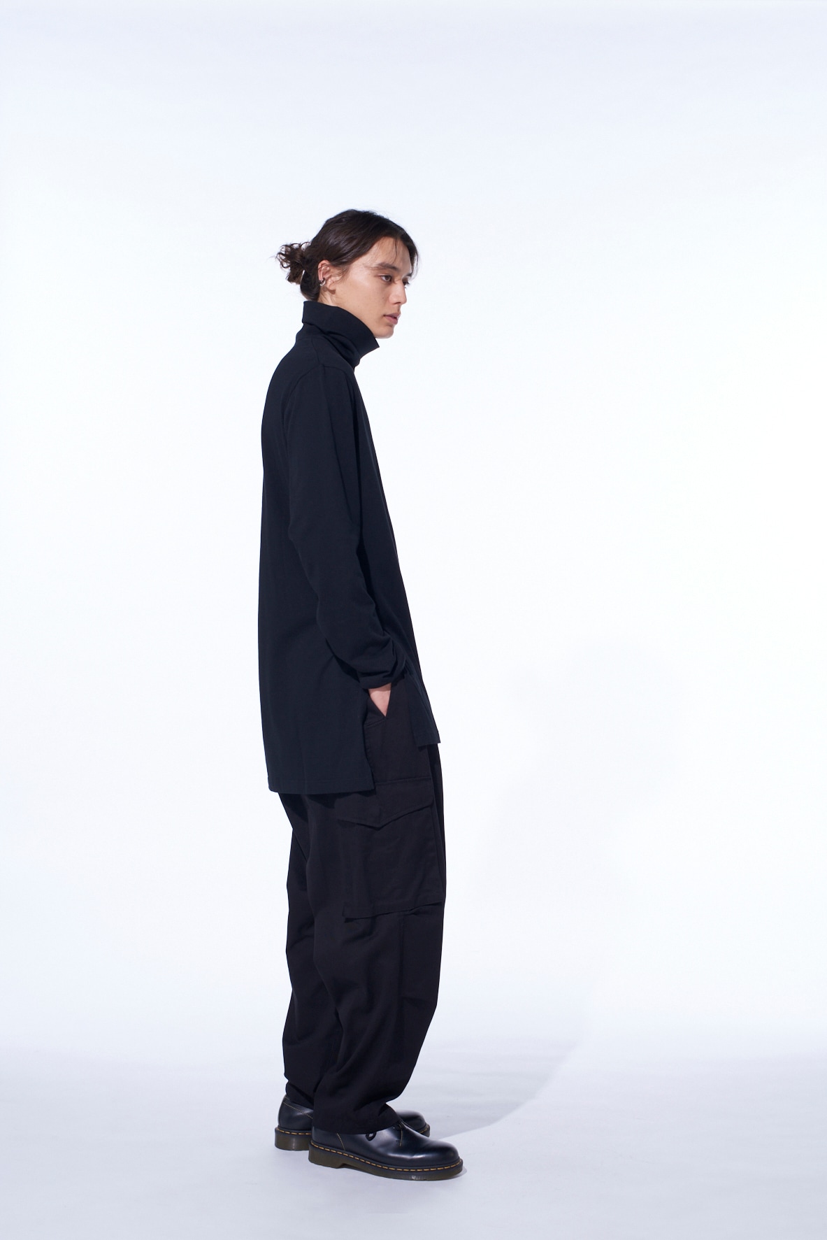 COTTON TWILL KNEE TUCK CARGO PANTS