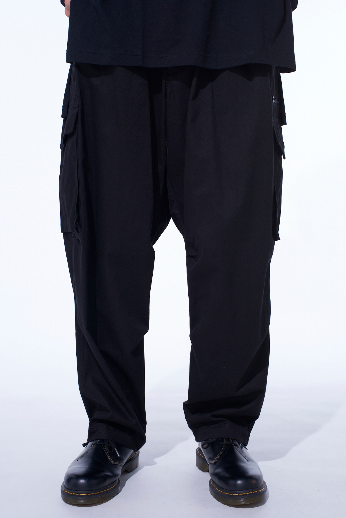 COTTON TWILL KNEE TUCK CARGO PANTS
