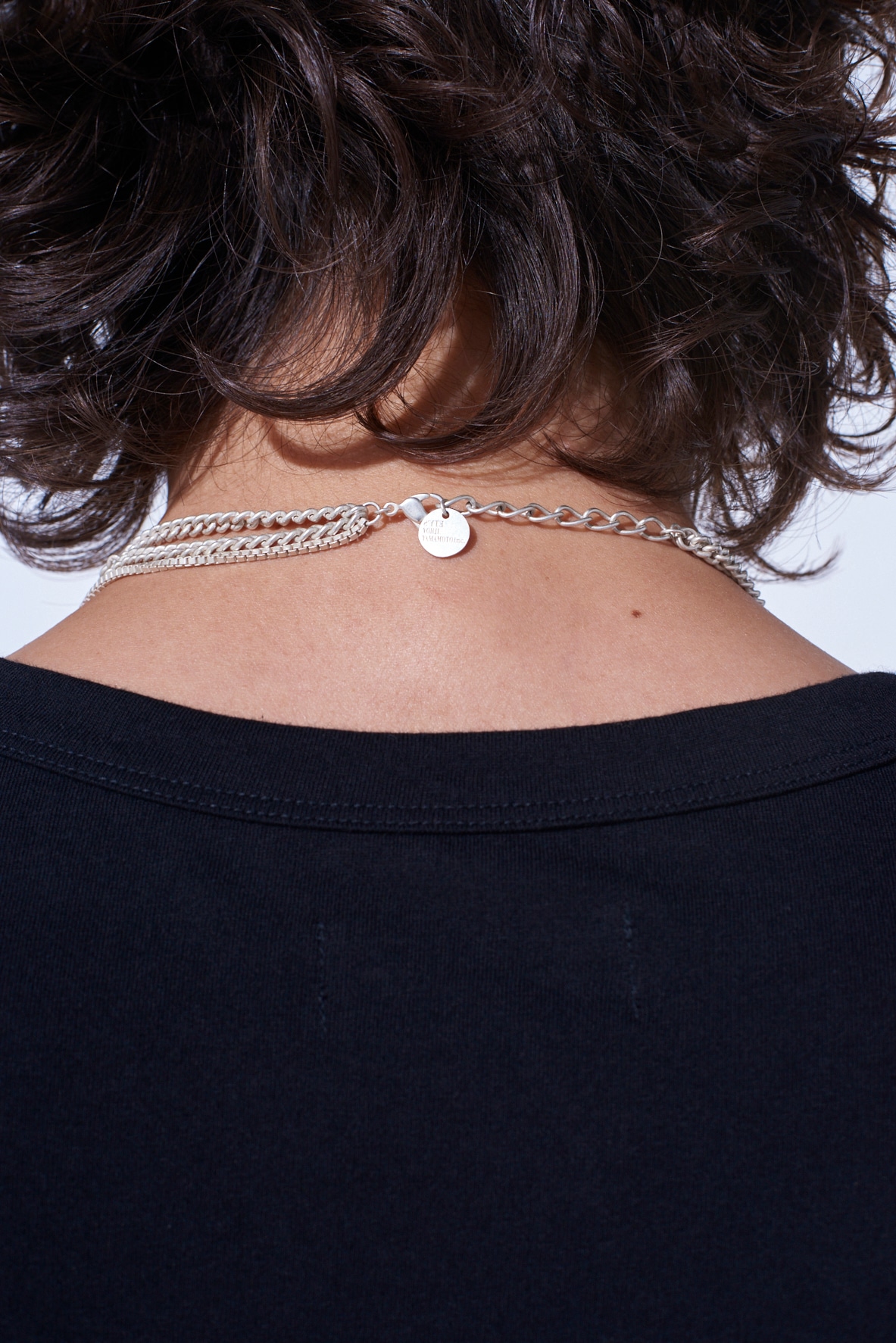 STUDS TRIPLE CHAIN NECKLACE