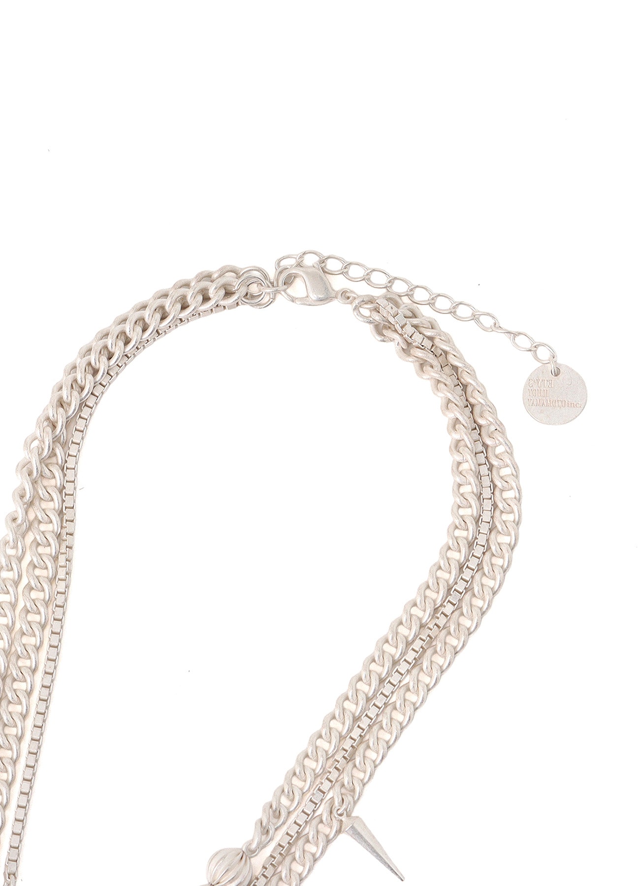 STUDS TRIPLE CHAIN NECKLACE