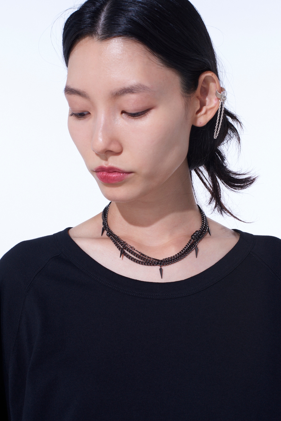 STUDS TRIPLE CHAIN NECKLACE