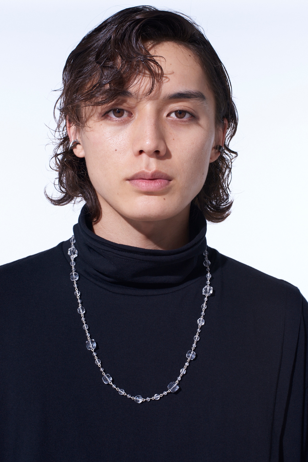 CRYSTAL BRASS NECKLACE