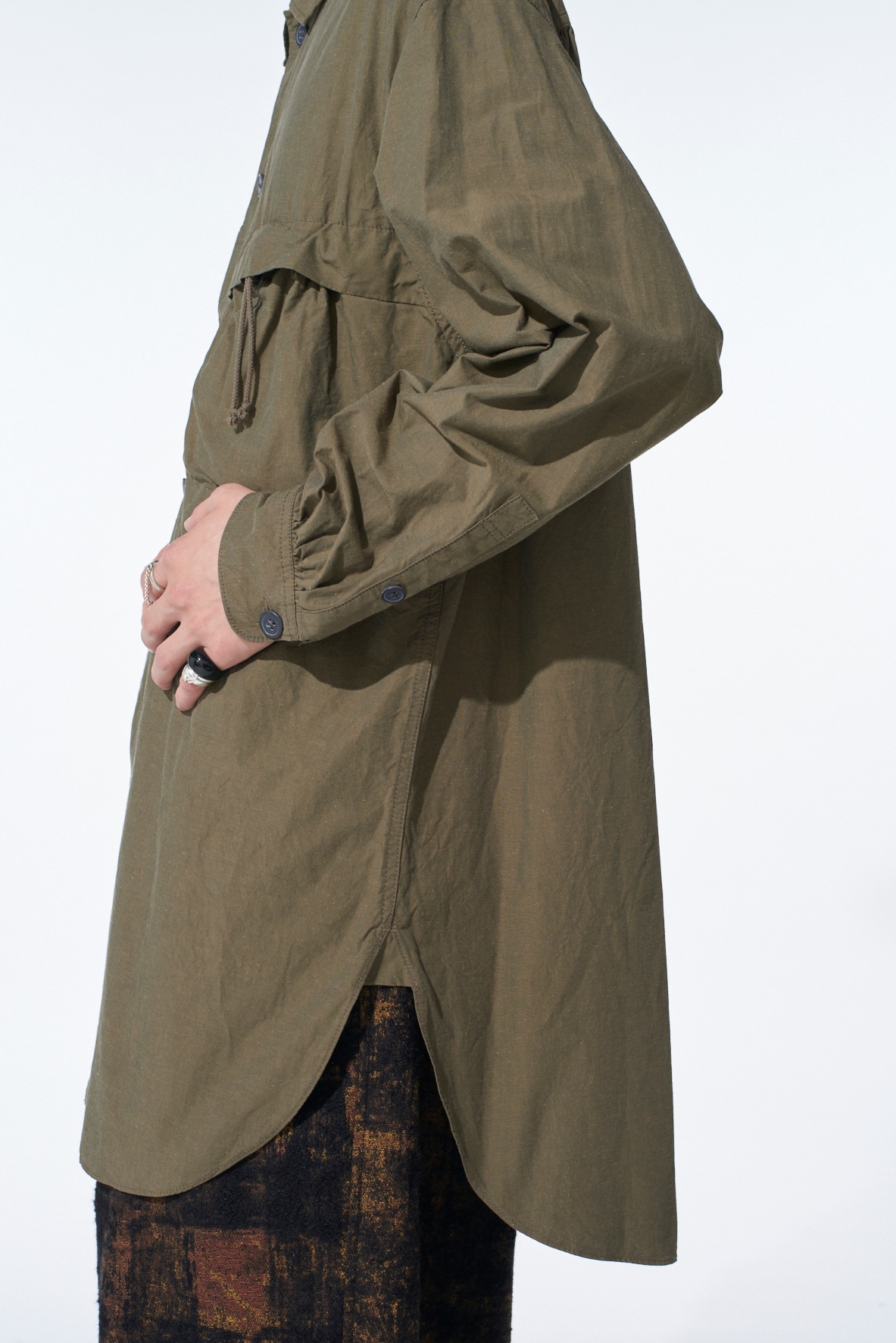 COTTON LINEN DRAWSTRING POCKET SHIRT