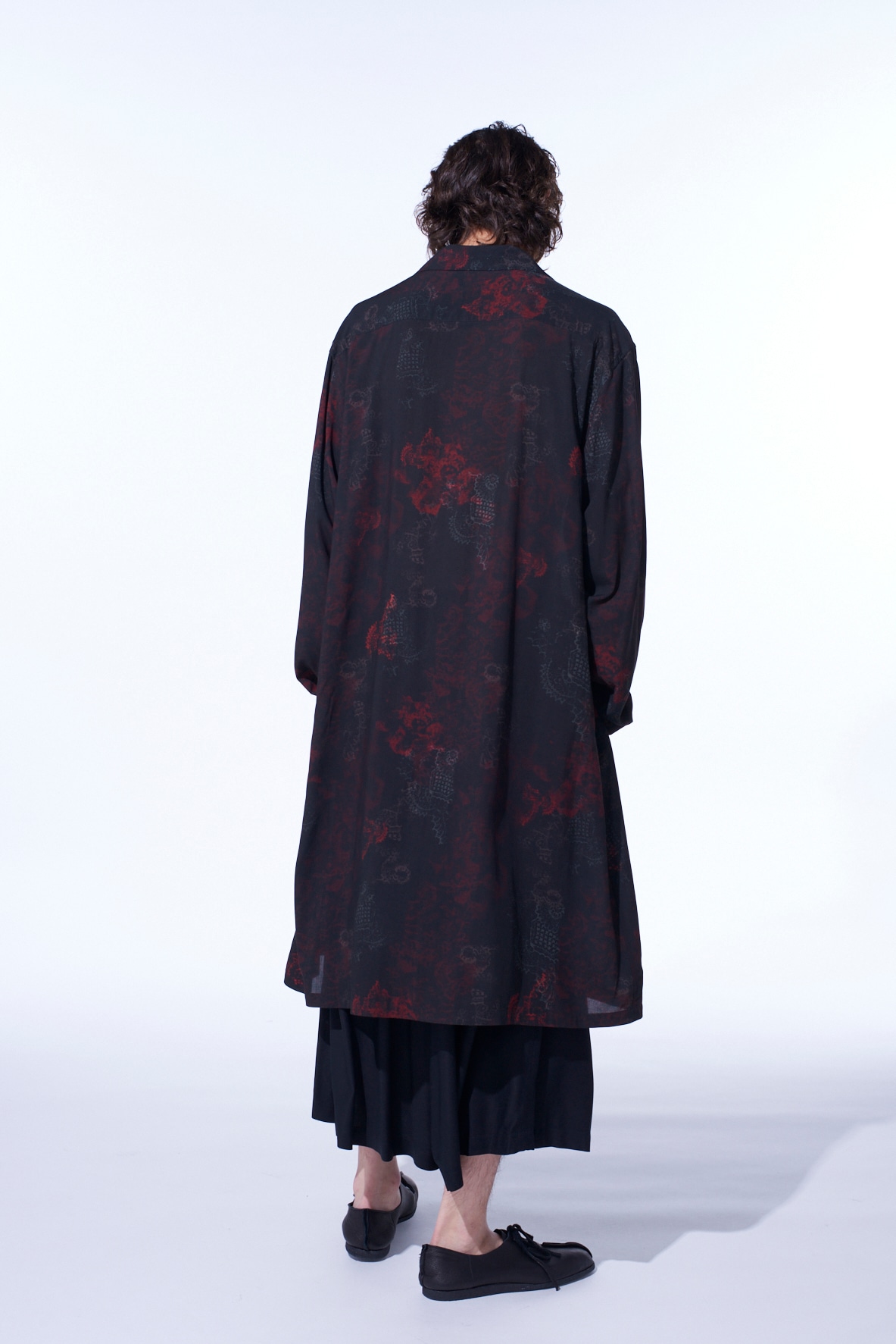 RAYON CRIMSON LACE PRINT OPEN-COLLAR LONG SHIRT