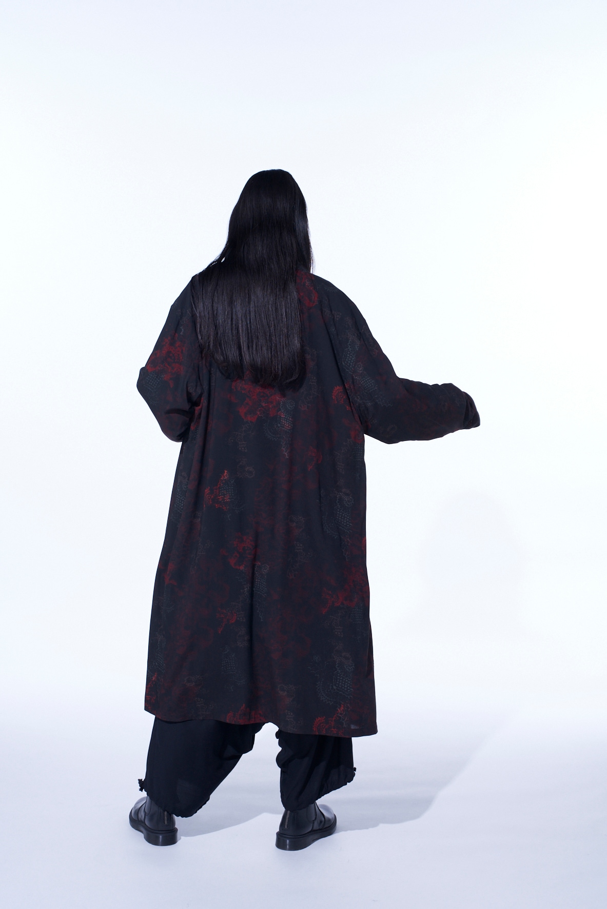 RAYON CRIMSON LACE PRINT OPEN-COLLAR LONG SHIRT