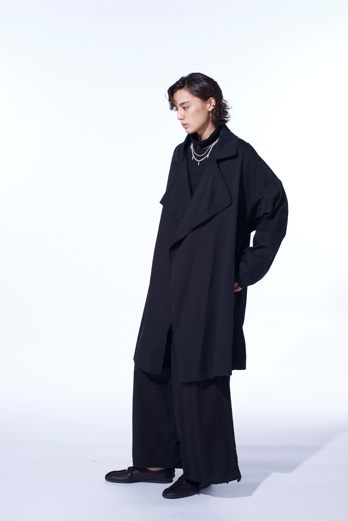 COTTON DRILL EMBROIDERY CUT-OUT DRAPE COAT