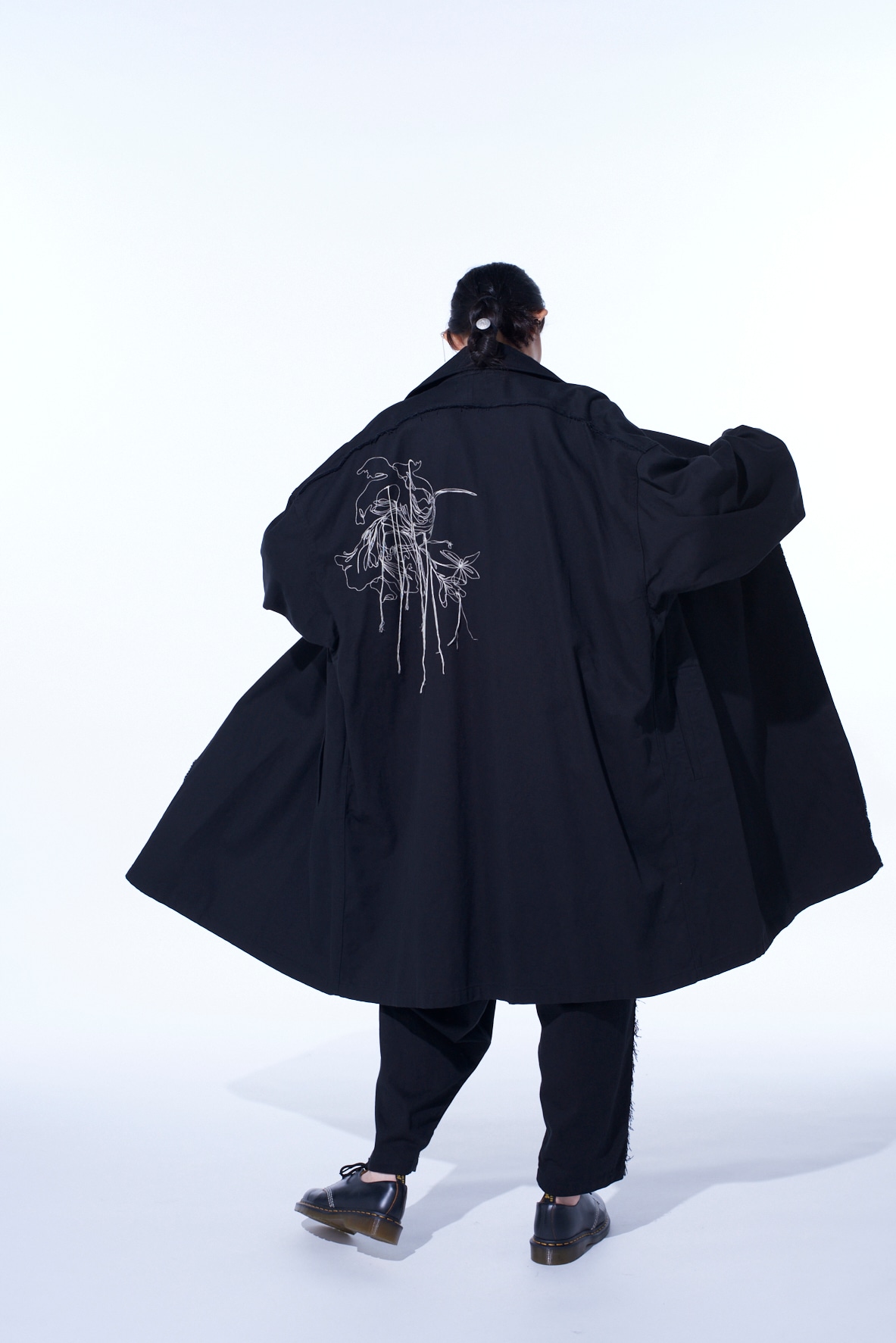 COTTON DRILL EMBROIDERY CUT-OUT DRAPE COAT