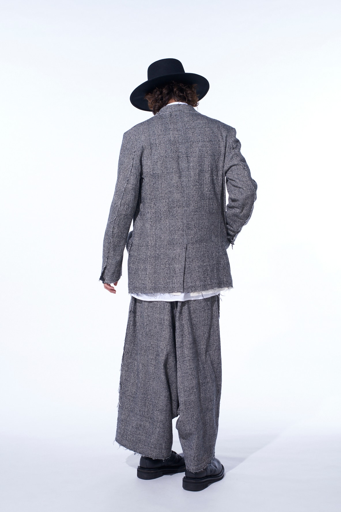 GLEN CHECK CUT-OUT HEM JACKET