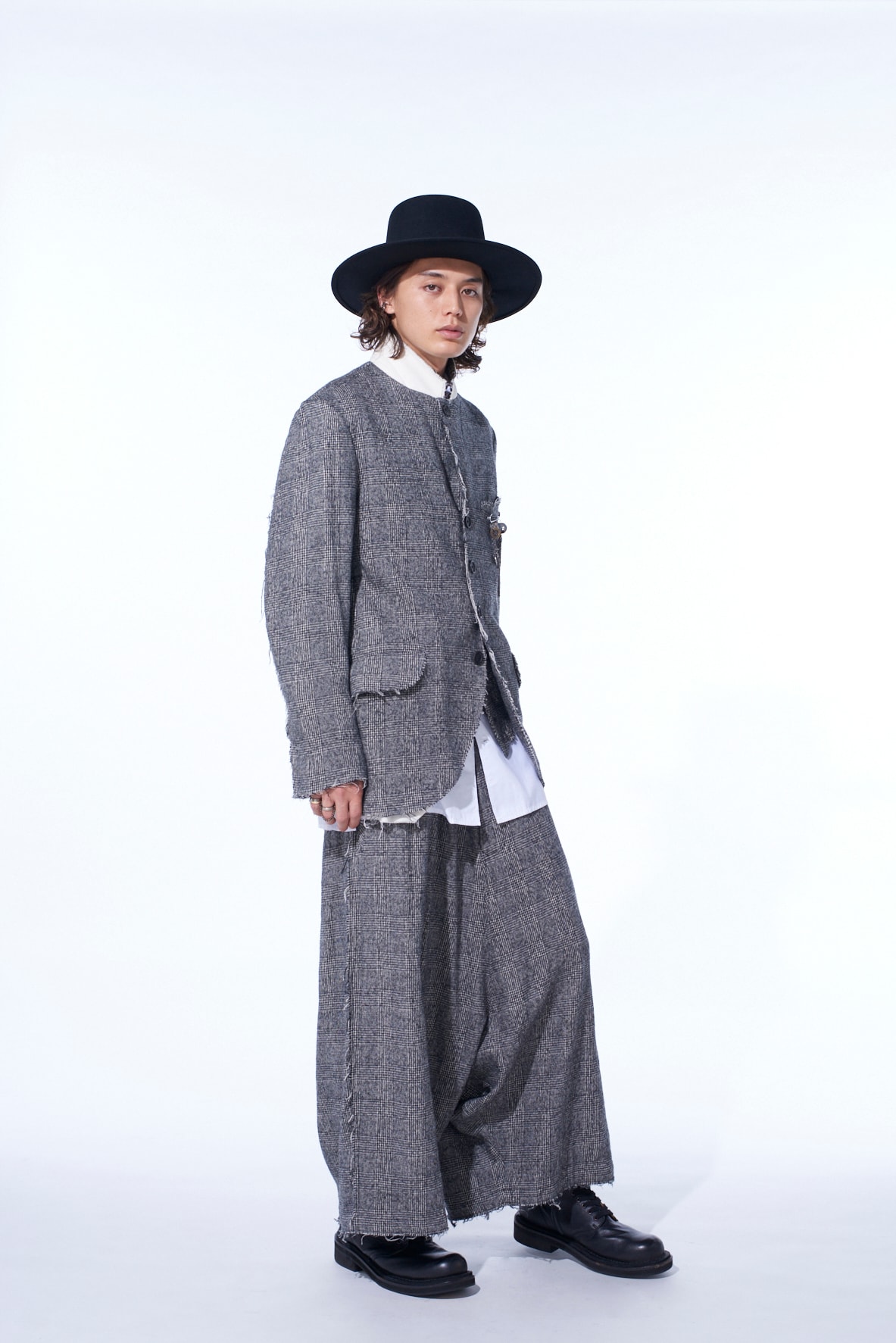 GLEN CHECK CUT-OUT HEM JACKET
