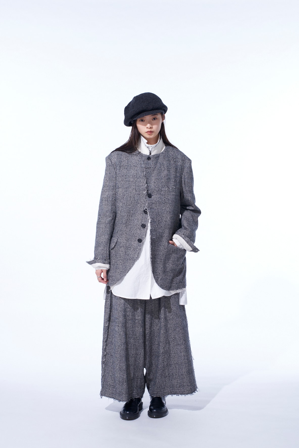 GLEN CHECK CUT-OUT HEM JACKET