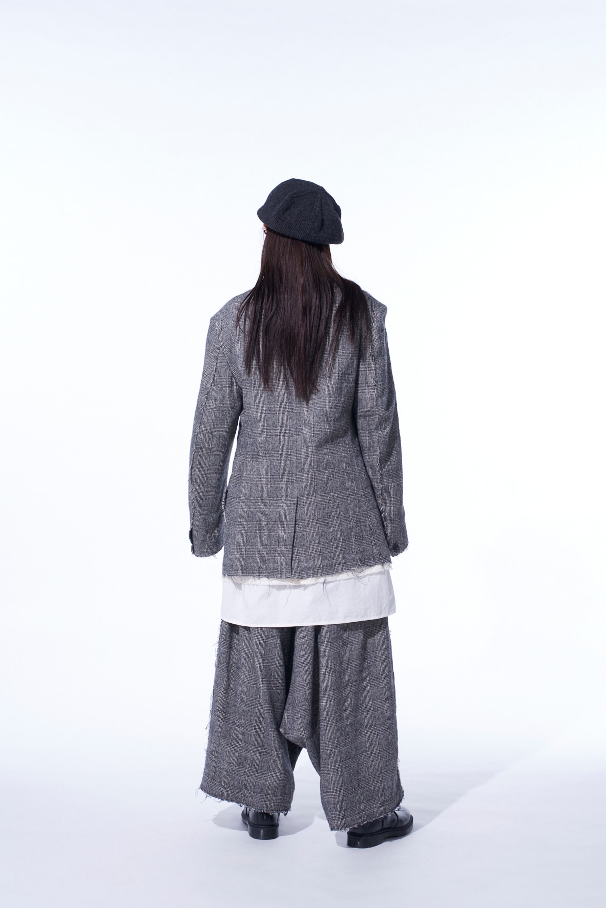 GLEN CHECK CUT-OUT HEM JACKET