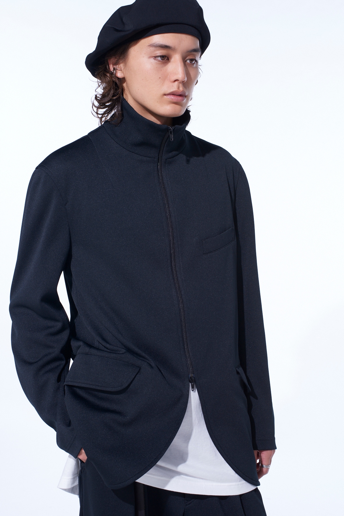 PE/SMOOTH ZIPPER THREAD TURTLE NECK JACKET