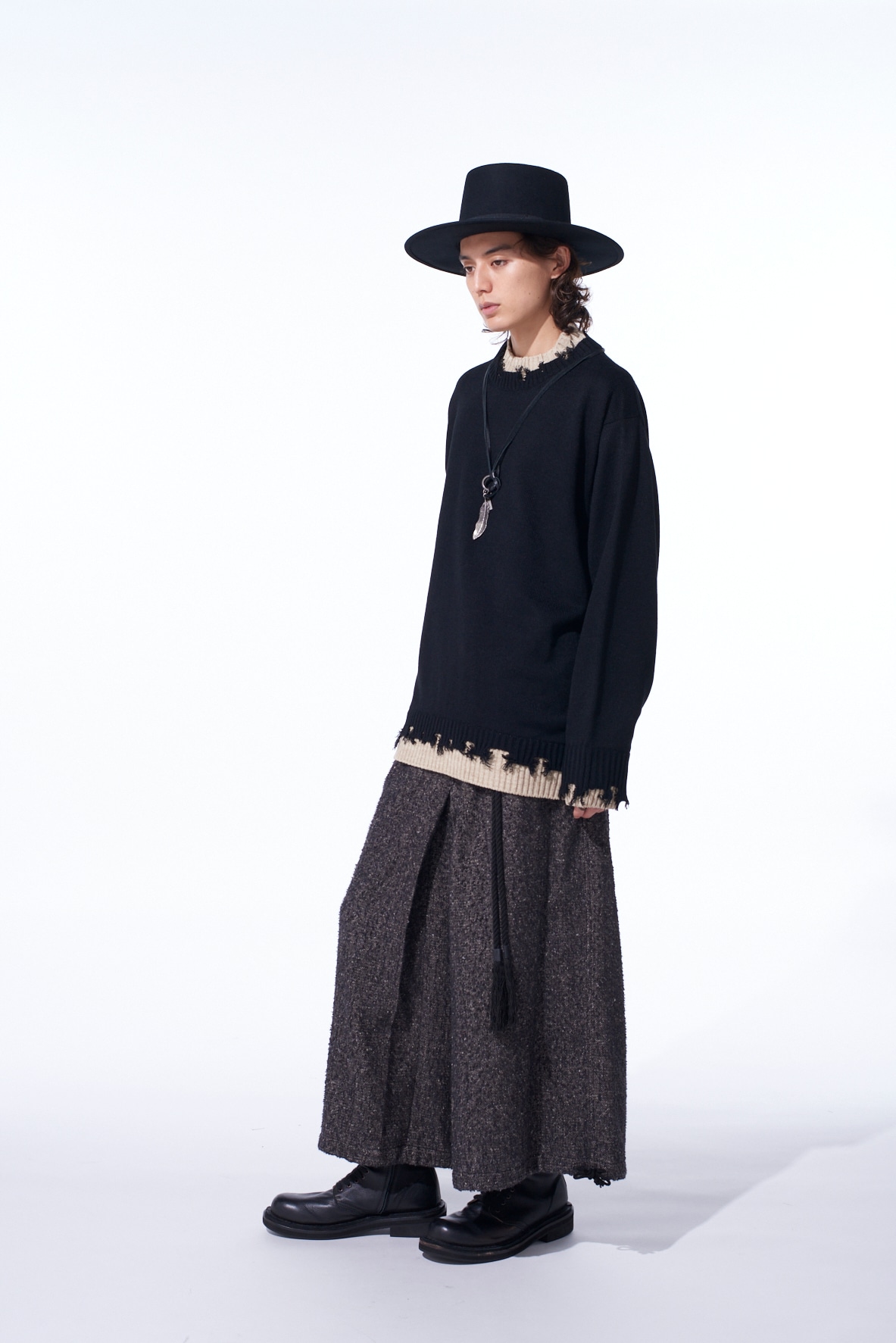 CORPILON BULKY WOOL COLOR-BLOCKED DAMAGE PULLOVER