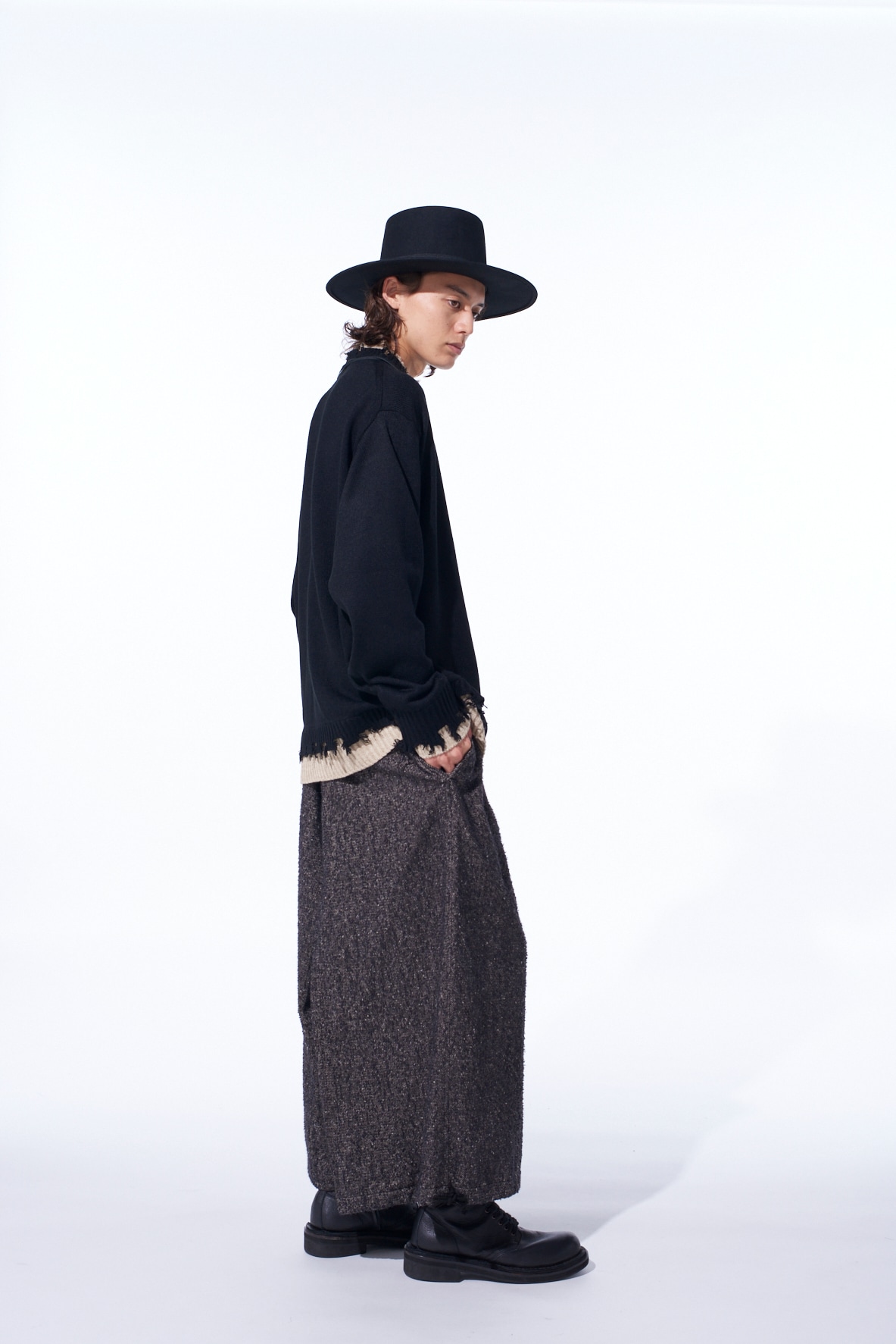 CORPILON BULKY WOOL COLOR-BLOCKED DAMAGE PULLOVER