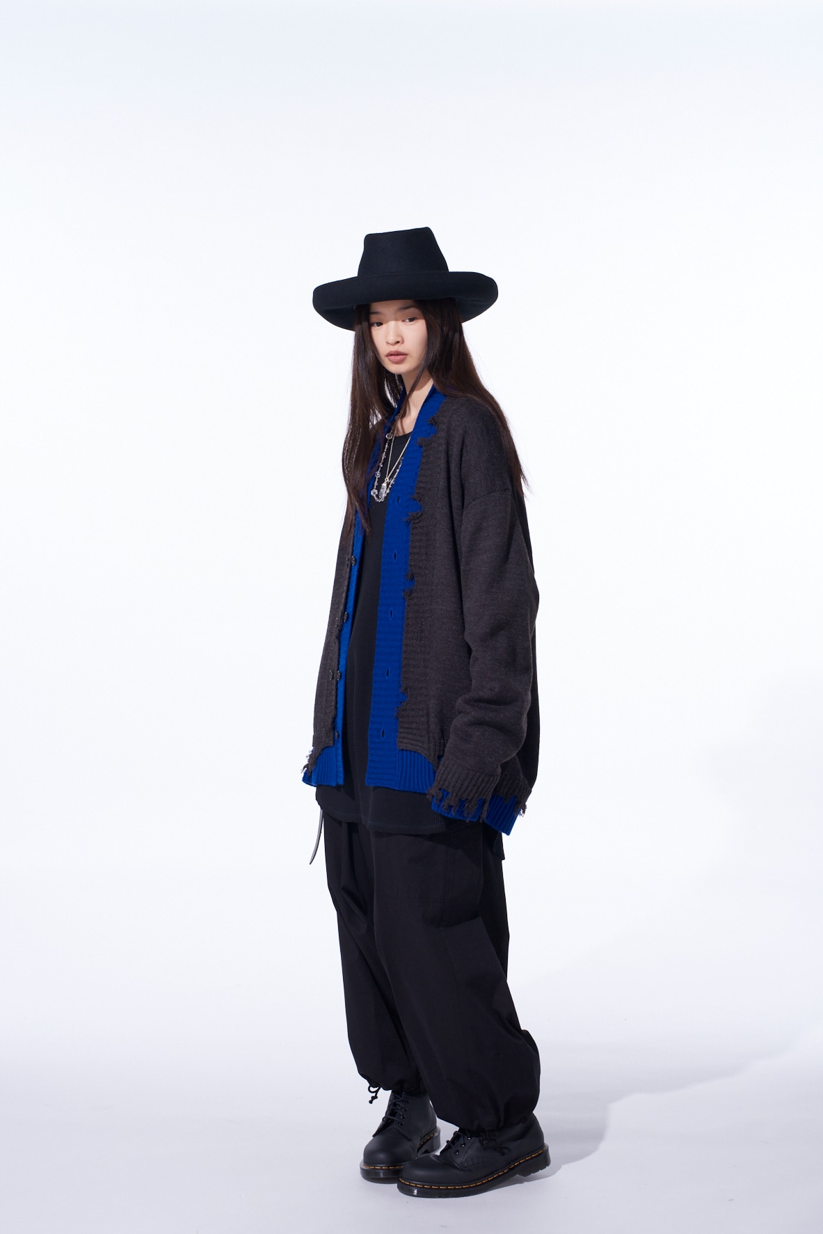 CORPILON BULKY WOOL COLOR-BLOCKED DAMAGE CARDIGAN