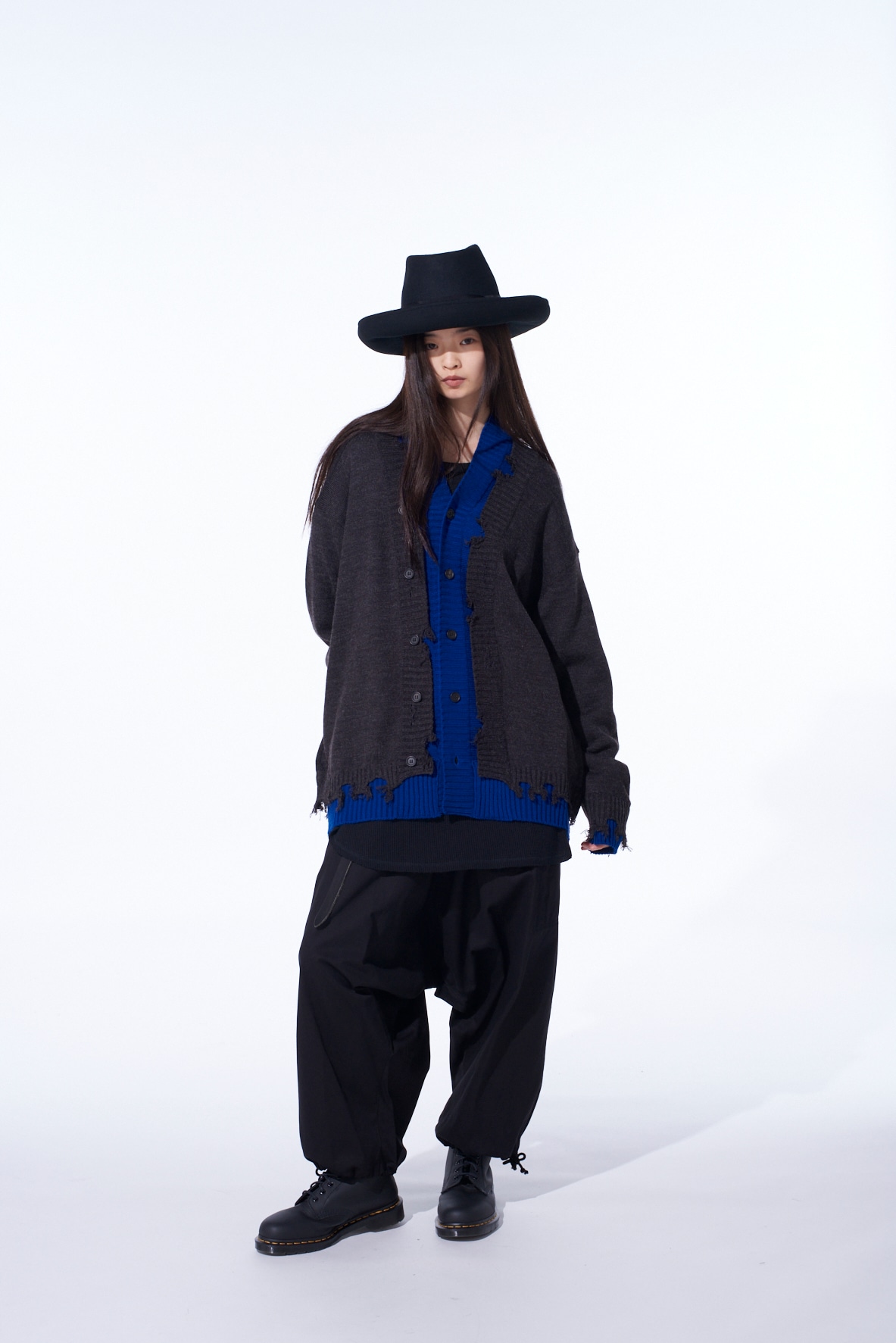 CORPILON BULKY WOOL COLOR-BLOCKED DAMAGE CARDIGAN