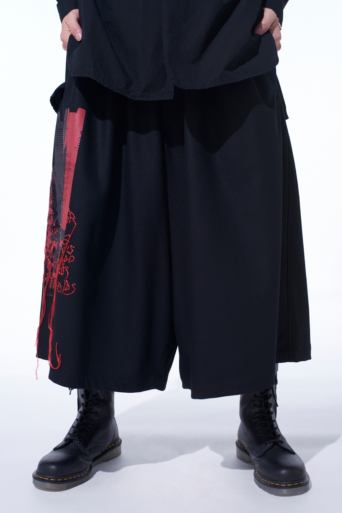 LAMB WOOL PRINTED MESSEGE EMBROIDERY CULOTTE PANTS