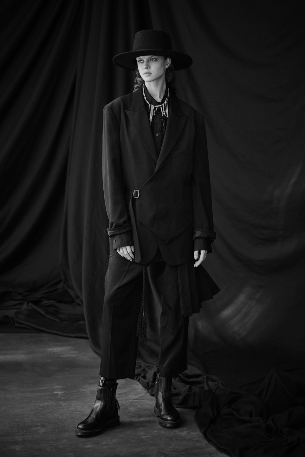 WASHER WOOL GABARDINE SKIRTED WRAP PANTS