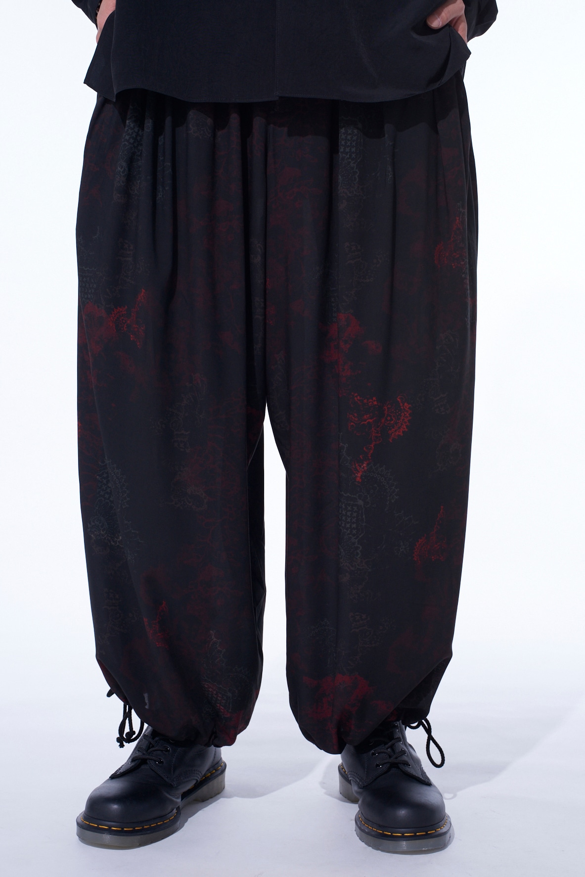 RAYON CRIMSON LACE PRINT BALLOON PANTS