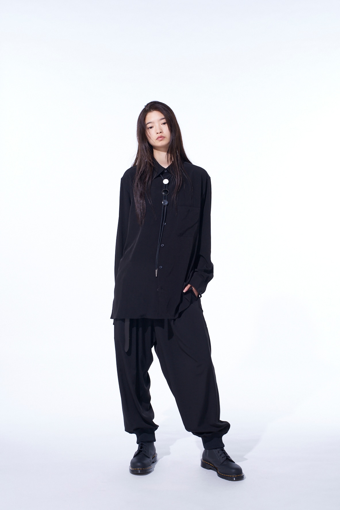 CREPE de CHINE HEM RIB 2 TUCK JOGGER PANTS