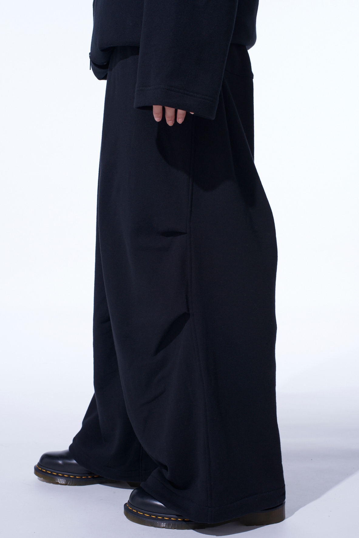 FRENCH TERRY TUCKED PANTS