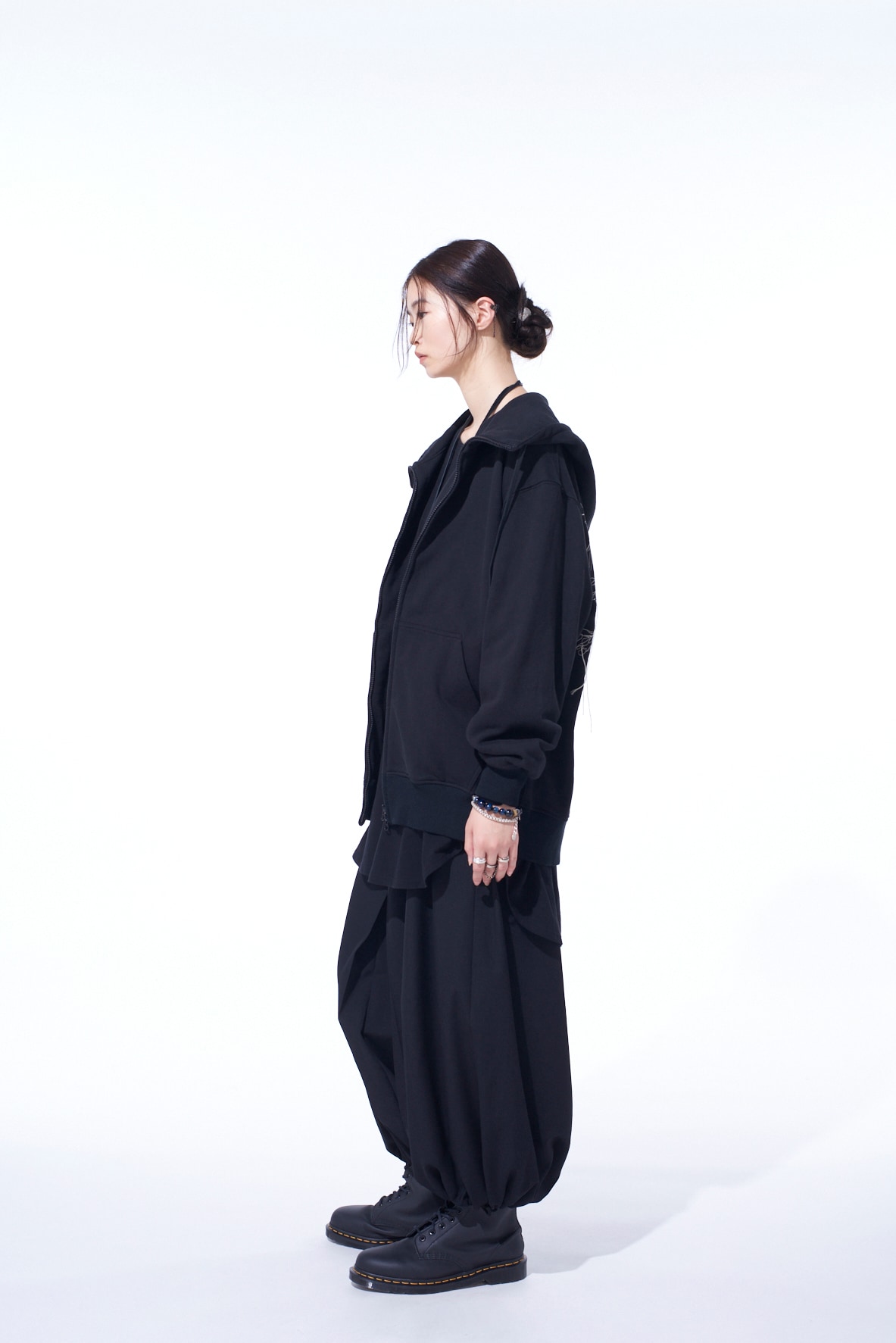 FRENCH TERRY FLOWER EMBROIDERY ZIP-UP HOODIE