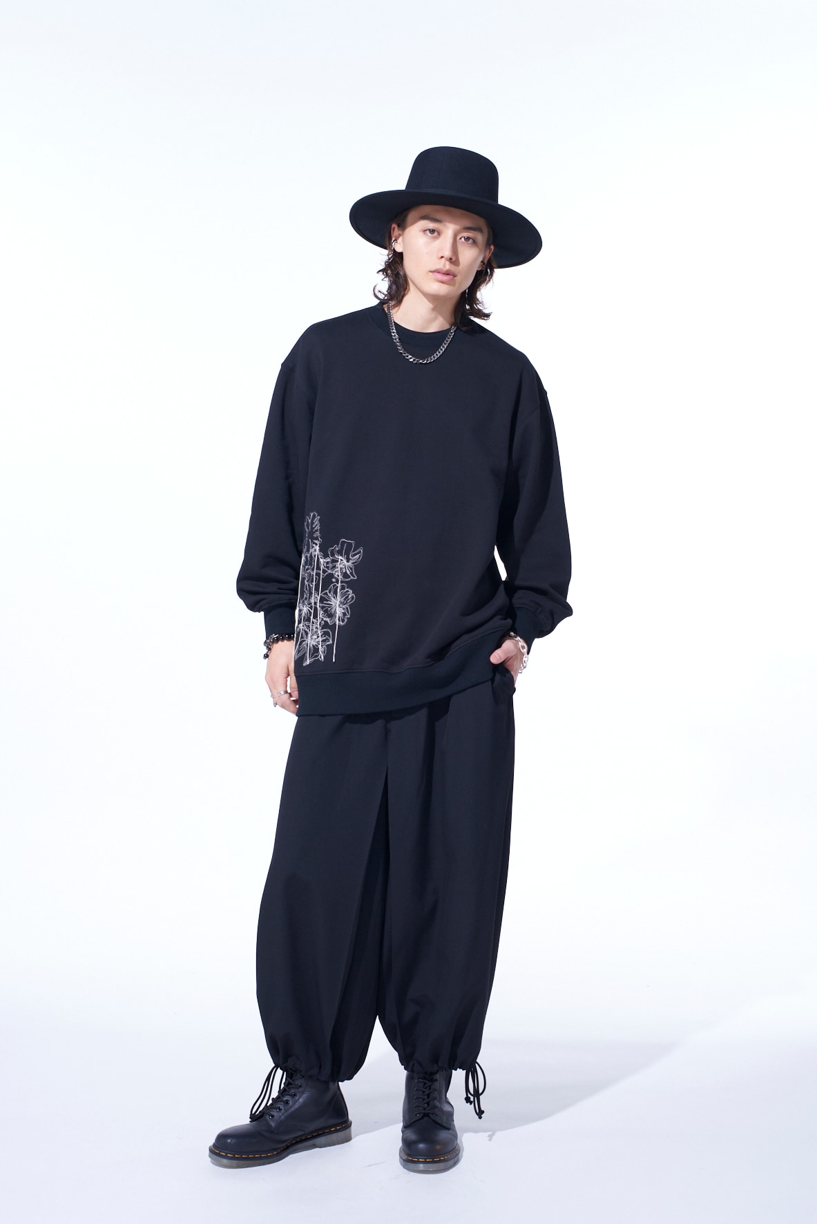 FRENCH TERRY FLOWER EMBROIDERY PULLOVER