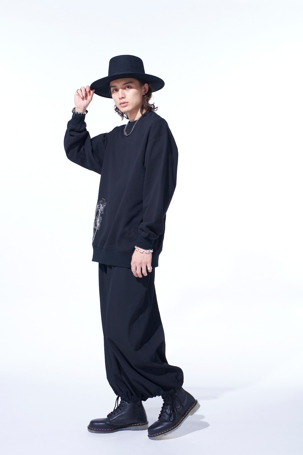 FRENCH TERRY FLOWER EMBROIDERY PULLOVER