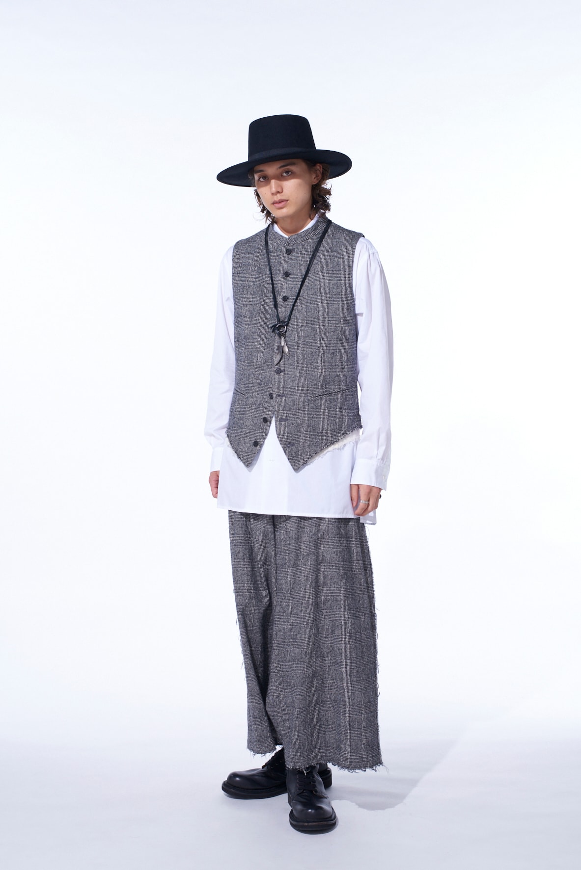 GLEN CHECK CUT-OUT HEM STAND COLLAR VEST