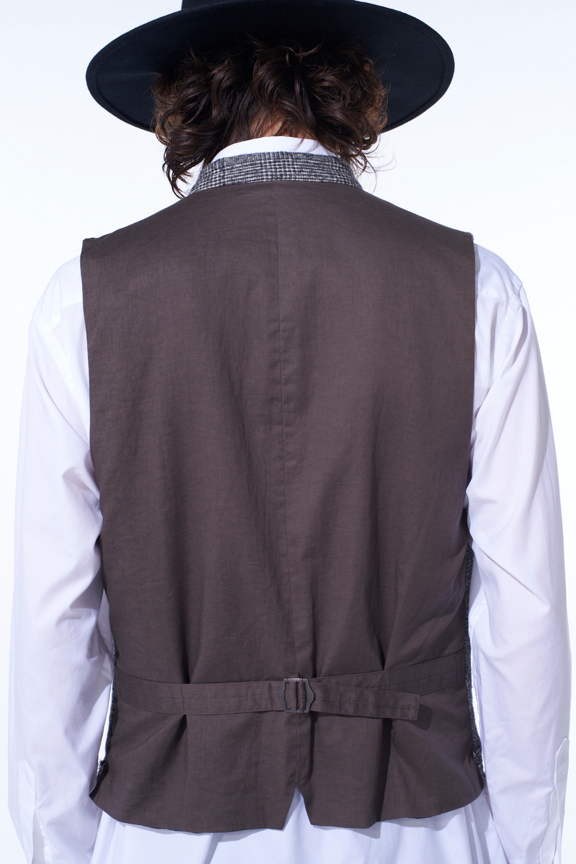 GLEN CHECK CUT-OUT HEM STAND COLLAR VEST