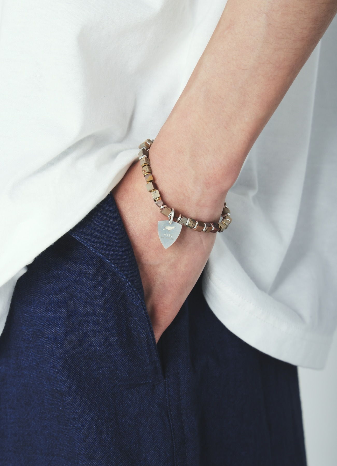 PICK ACCENT COLOR-CUBE BRACELET