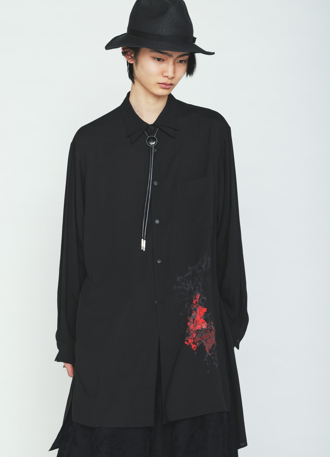 BRASS LOGO MOTIF LOOP TIE