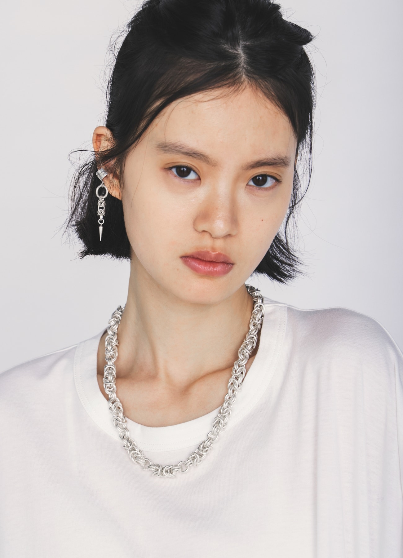 DENSE-LINK CHAIN EAR CUFF