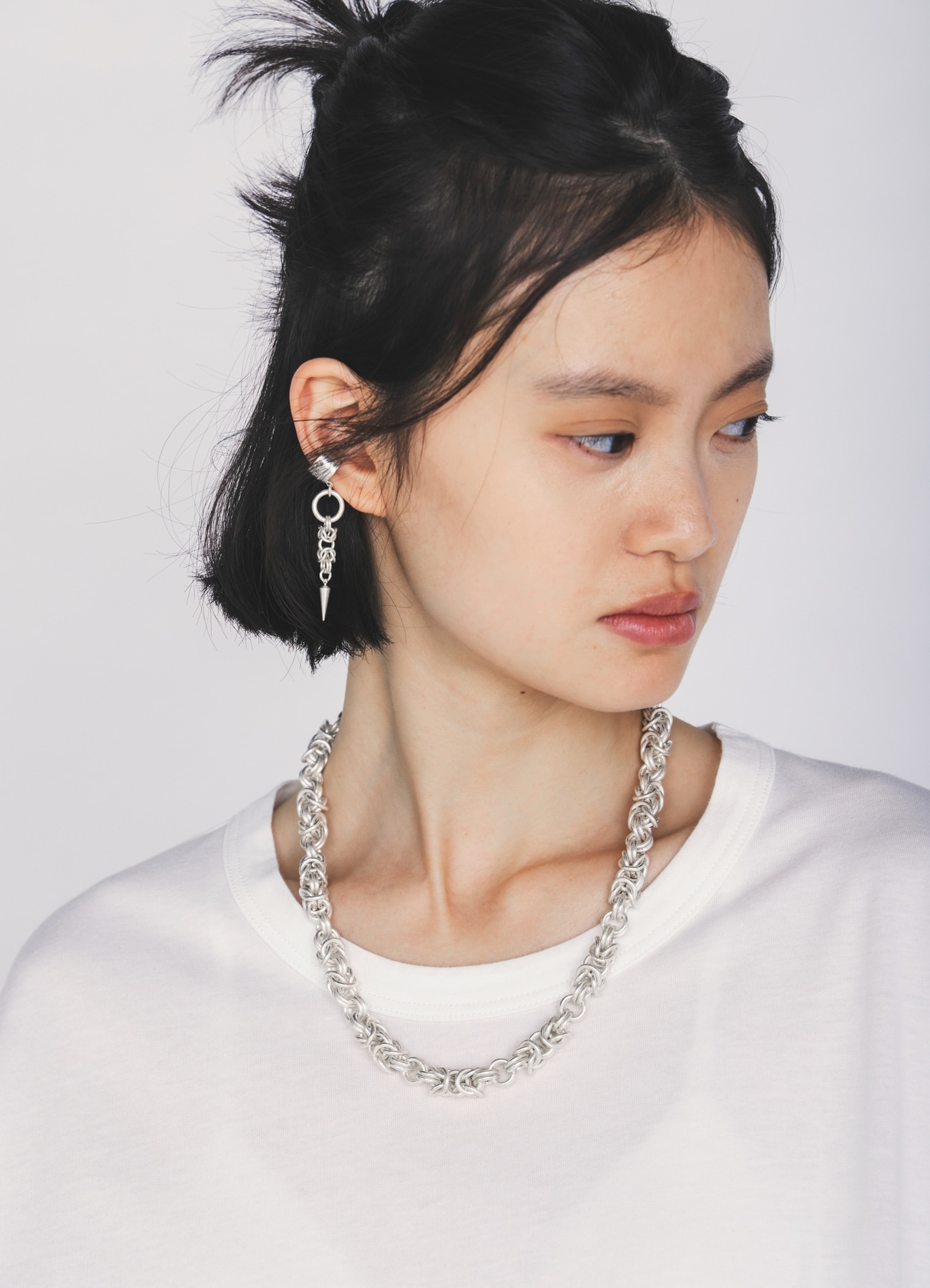 DENSE-LINK CHAIN EAR CUFF