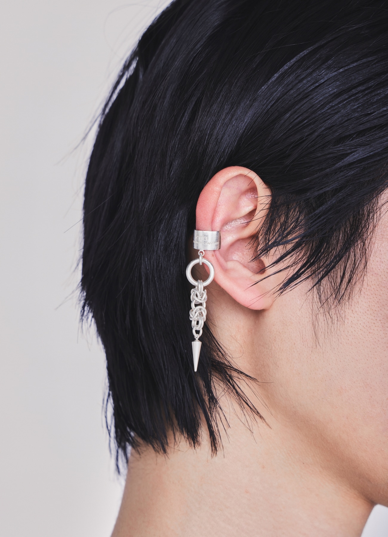 DENSE-LINK CHAIN EAR CUFF